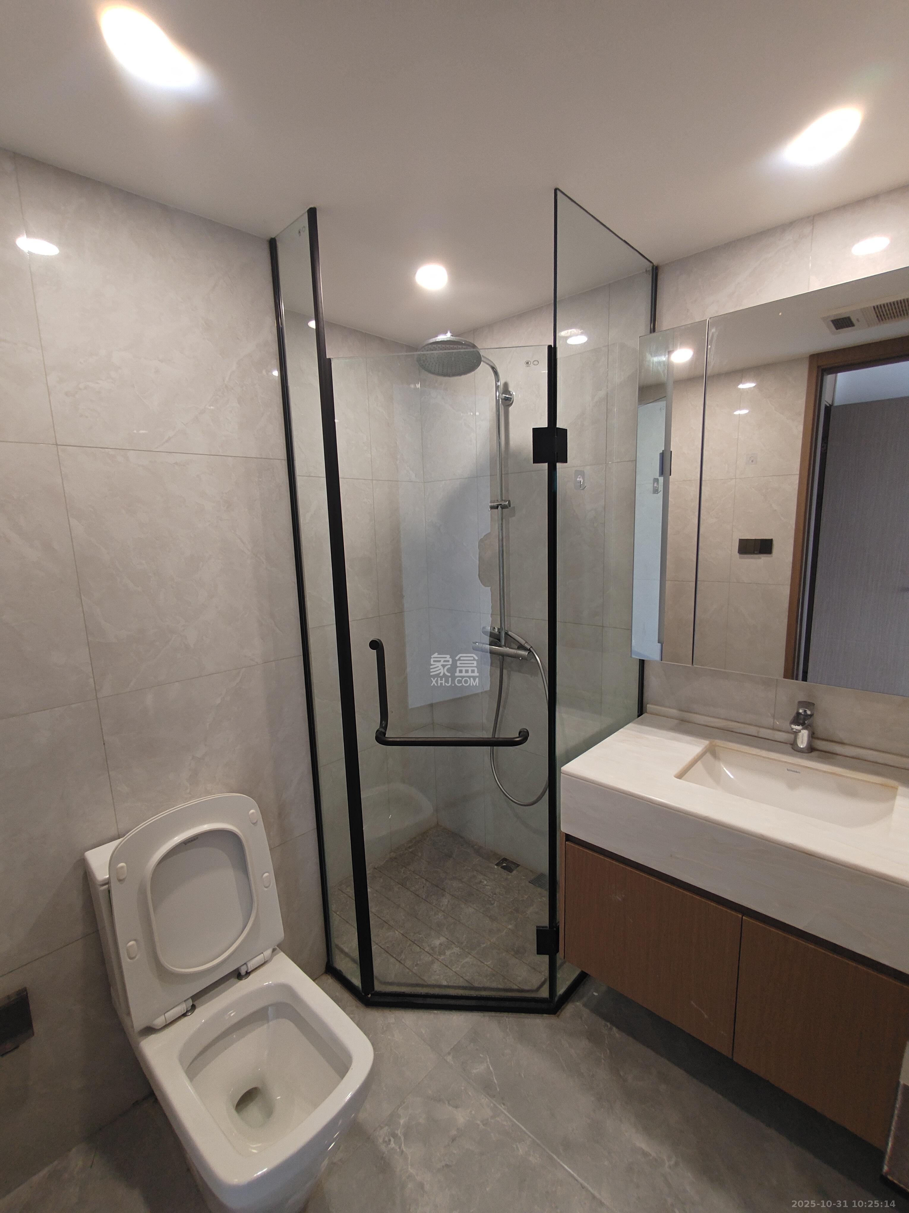 嘉臣道 1室0厅0卫 15800.0元/月 嘉臣道 1室0厅0卫 15800.0元/月室内图