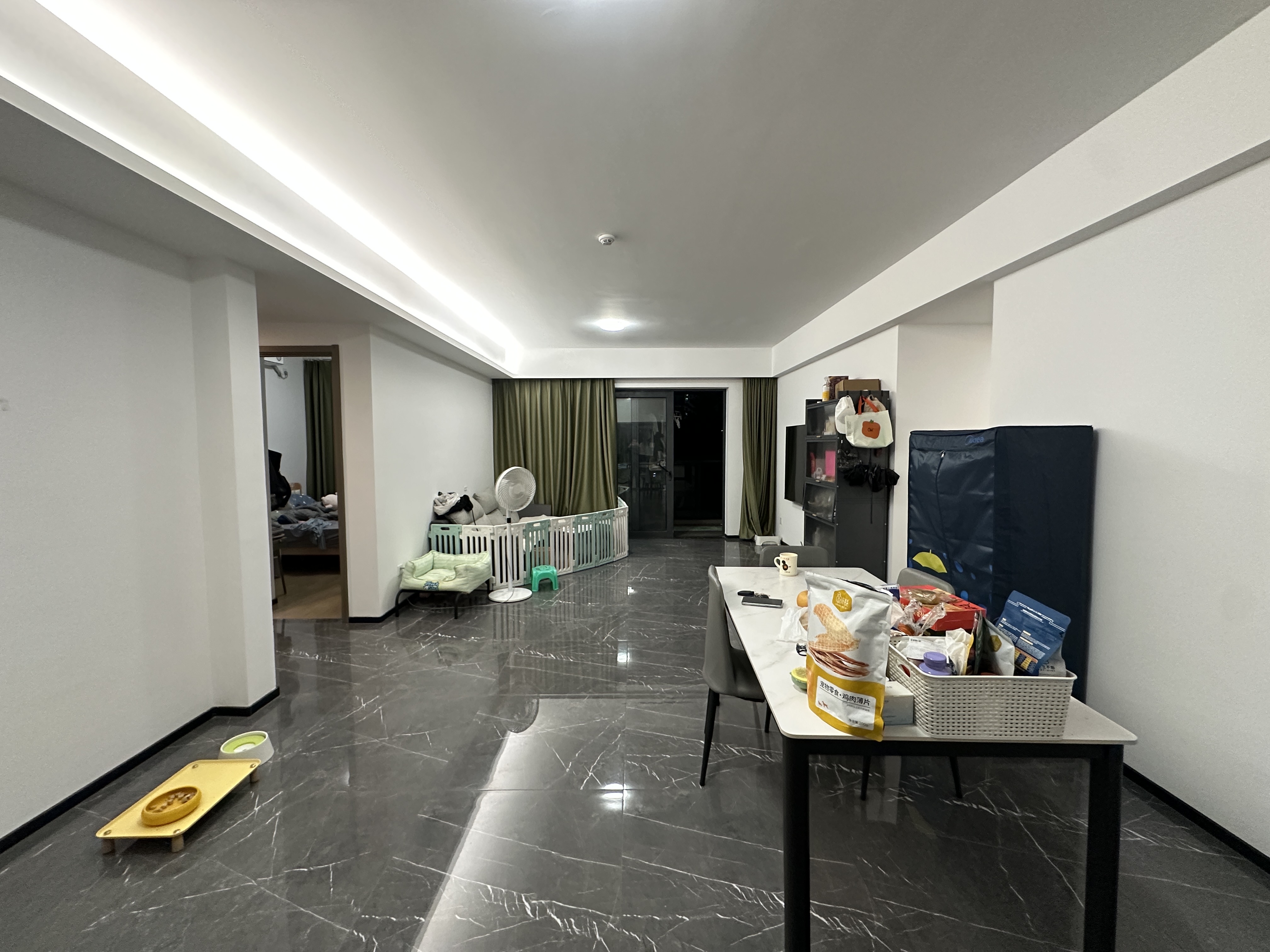 中海汇德里 4室2厅2卫 4800.0元/月 中海汇德里 4室2厅2卫 4800.0元/月室内图