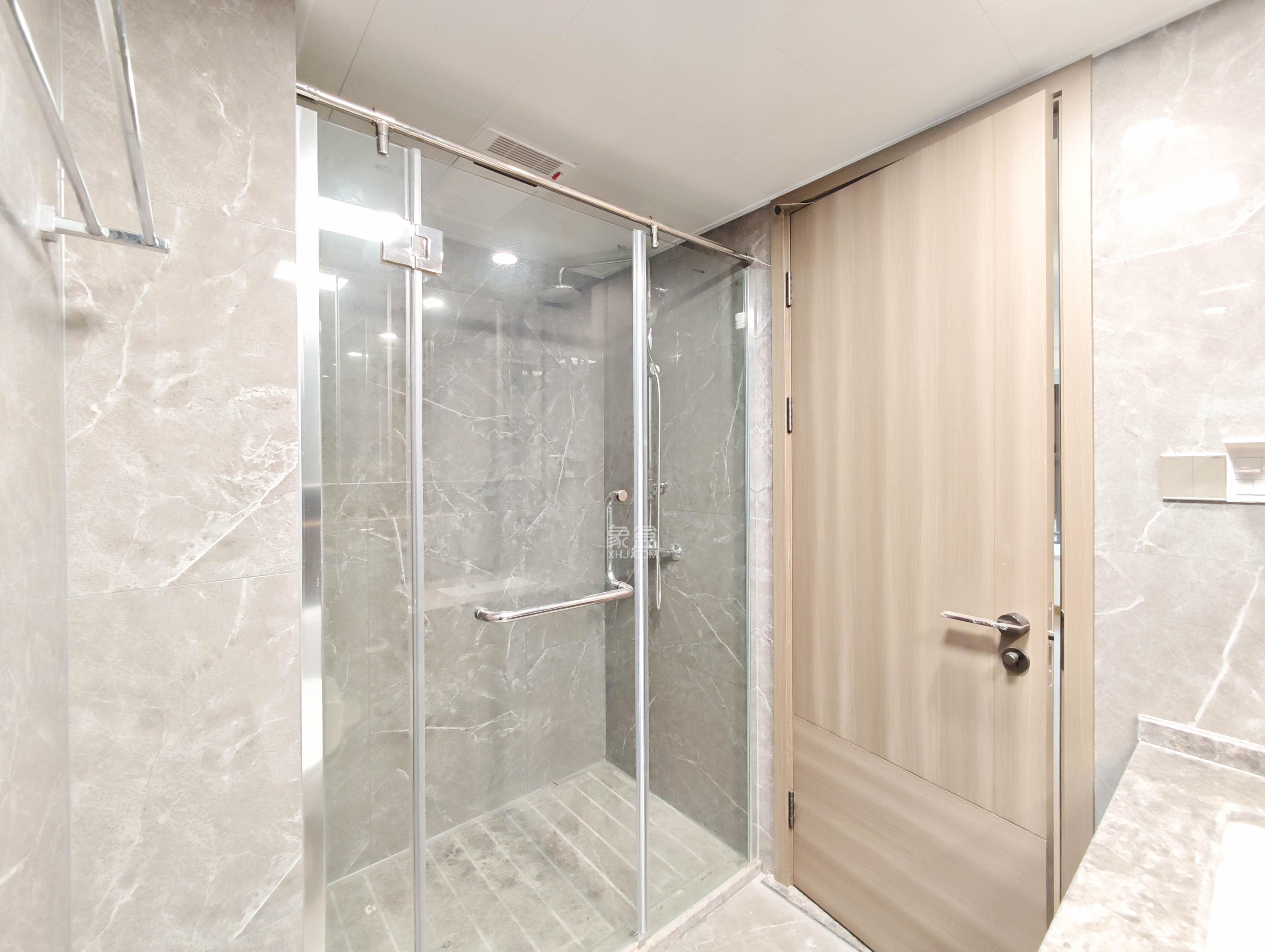 弘阳阳光城天宸府 4室2厅2卫 195.0万 弘阳阳光城天宸府 4室2厅2卫 195.0万卫生间