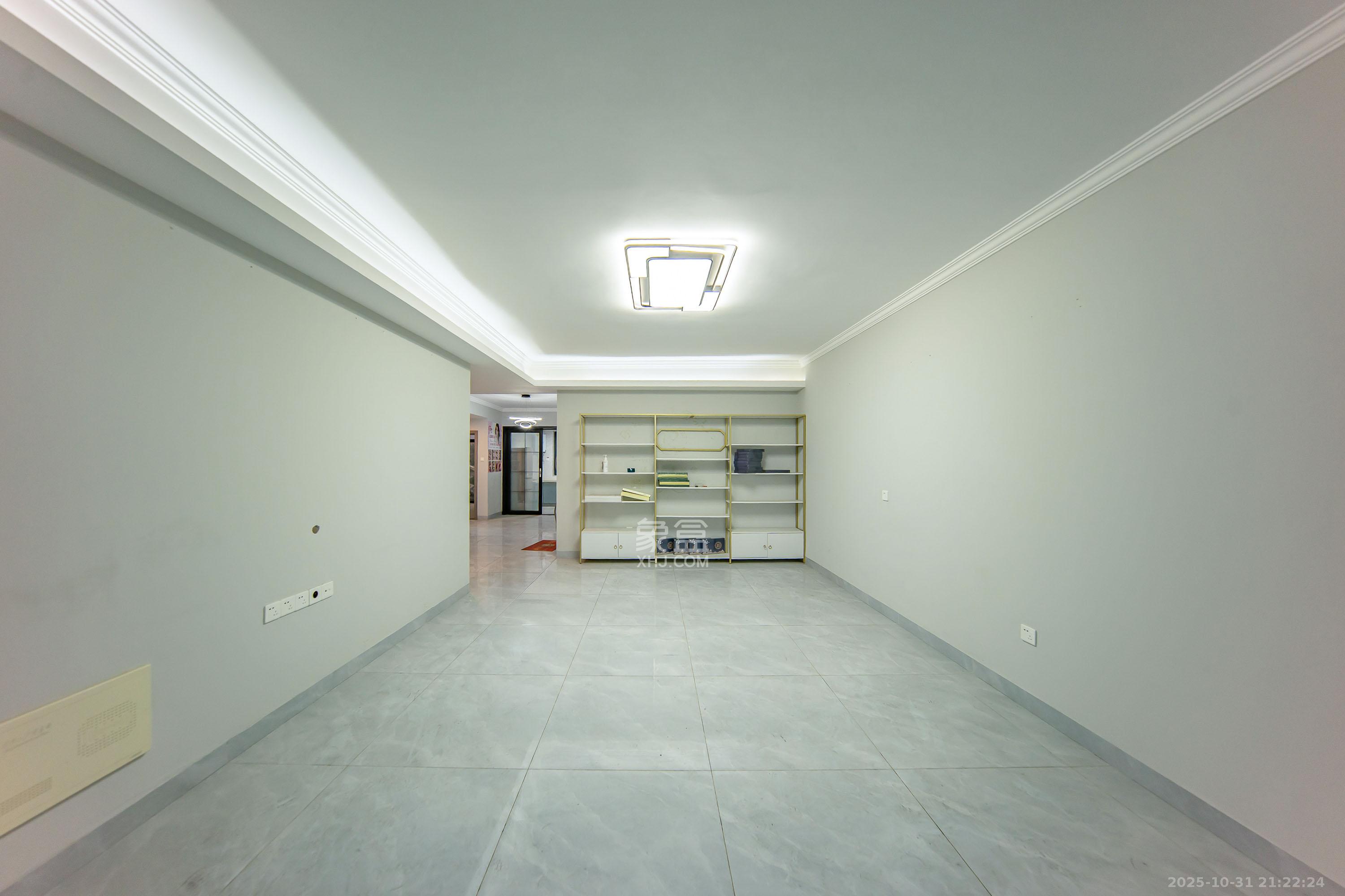 中建麓山和苑  3室2厅2卫    82.0万