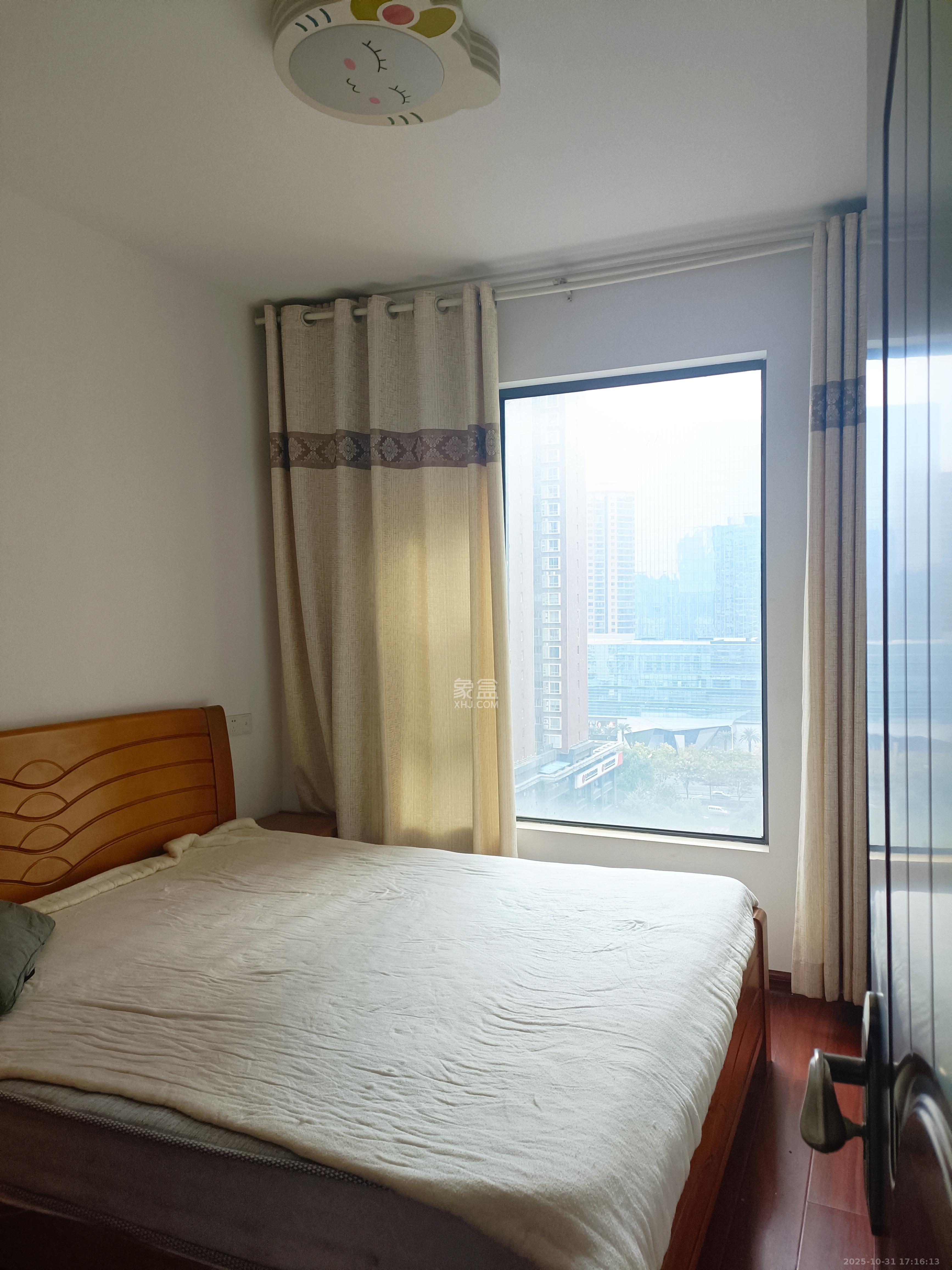 雨花公馆(紫苔名苑)  4室2厅2卫    3000.0元/月室内图