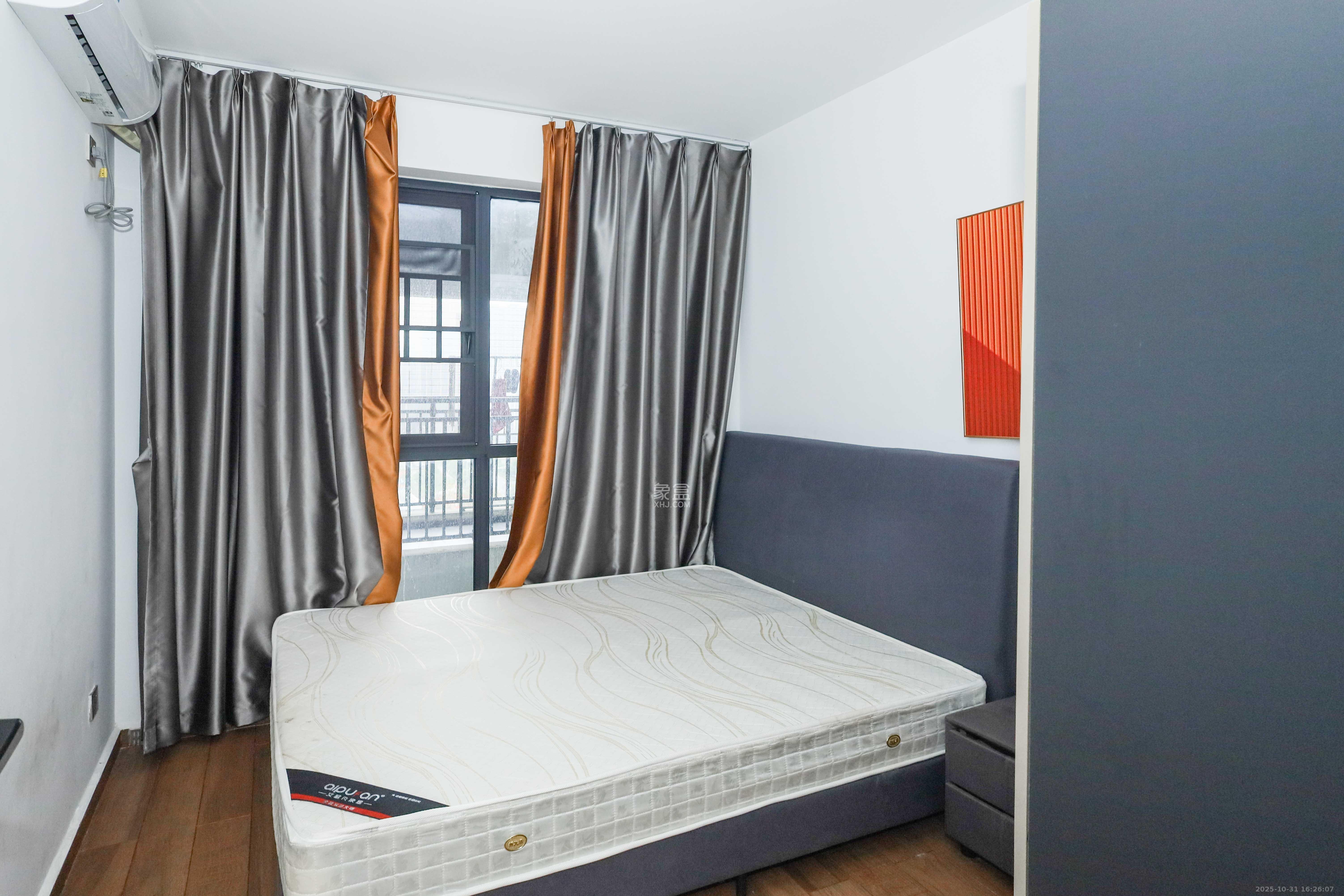 中国铁建湘语梅溪  3室2厅2卫    128.8万卧室