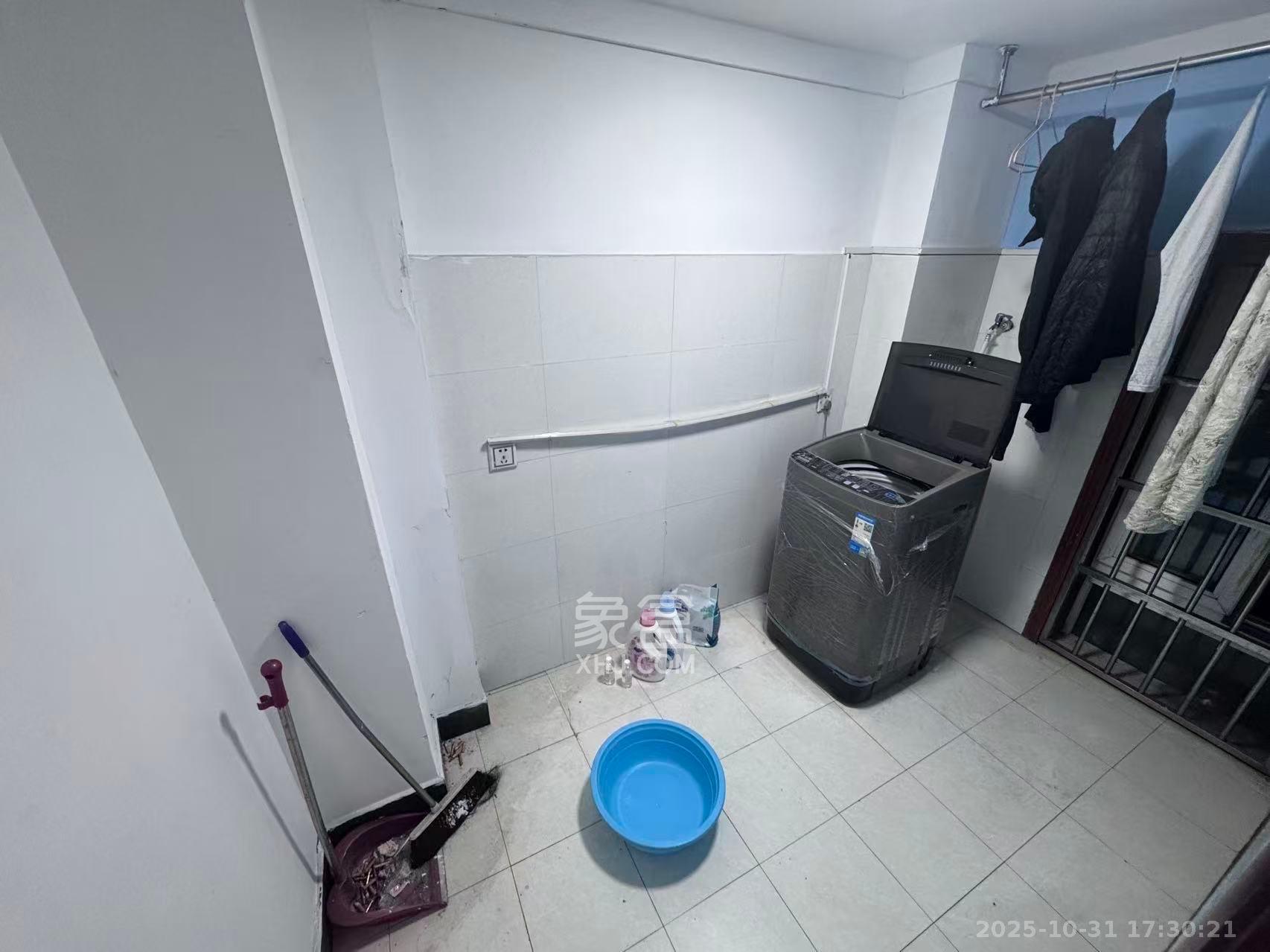 他城(天鸿时代公寓) 3室1厅1卫 1050.0元/月 他城(天鸿时代公寓) 3室1厅1卫 1050.0元/月室内图