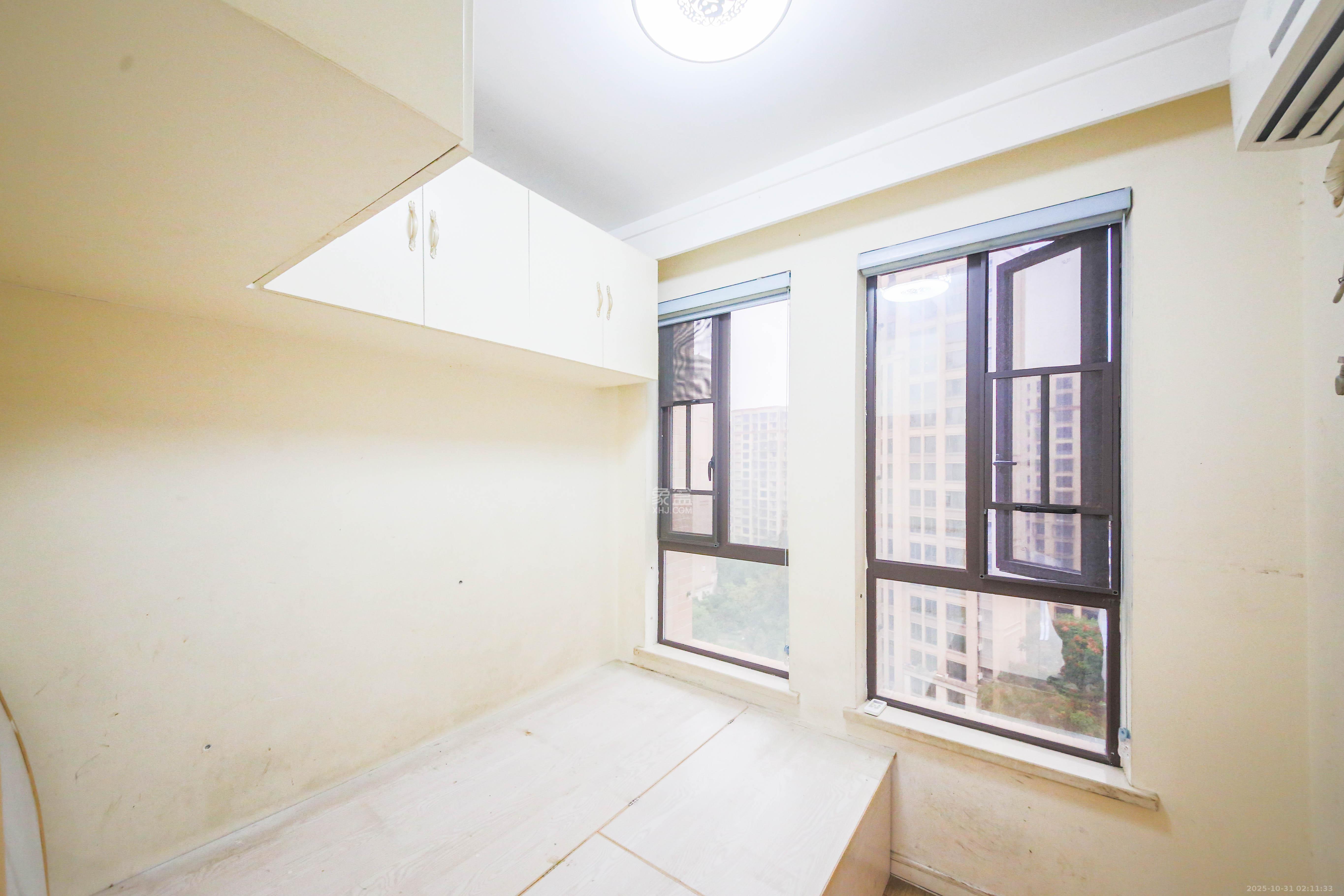 奥林匹克花园贡院三期 4室2厅2卫 118.0万 奥林匹克花园贡院三期 4室2厅2卫 118.0万卧室