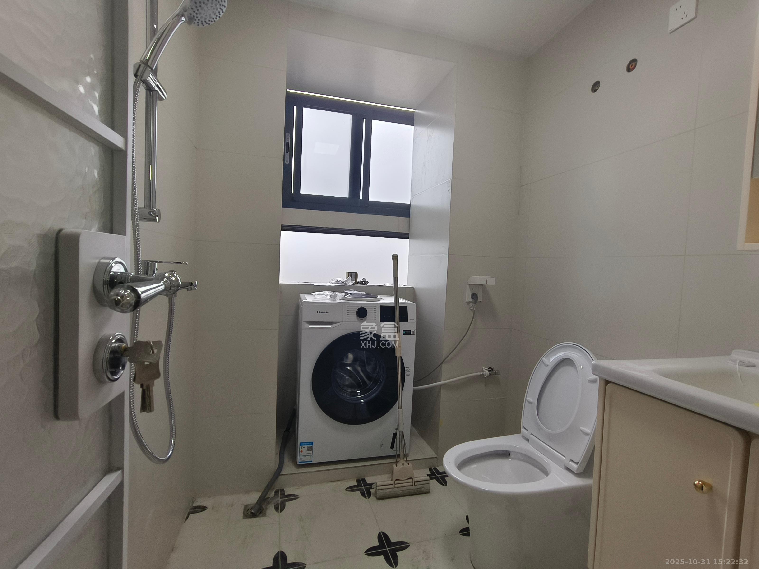 化龙池散盘 1室1厅1卫 2000.0元/月 化龙池散盘 1室1厅1卫 2000.0元/月室内图