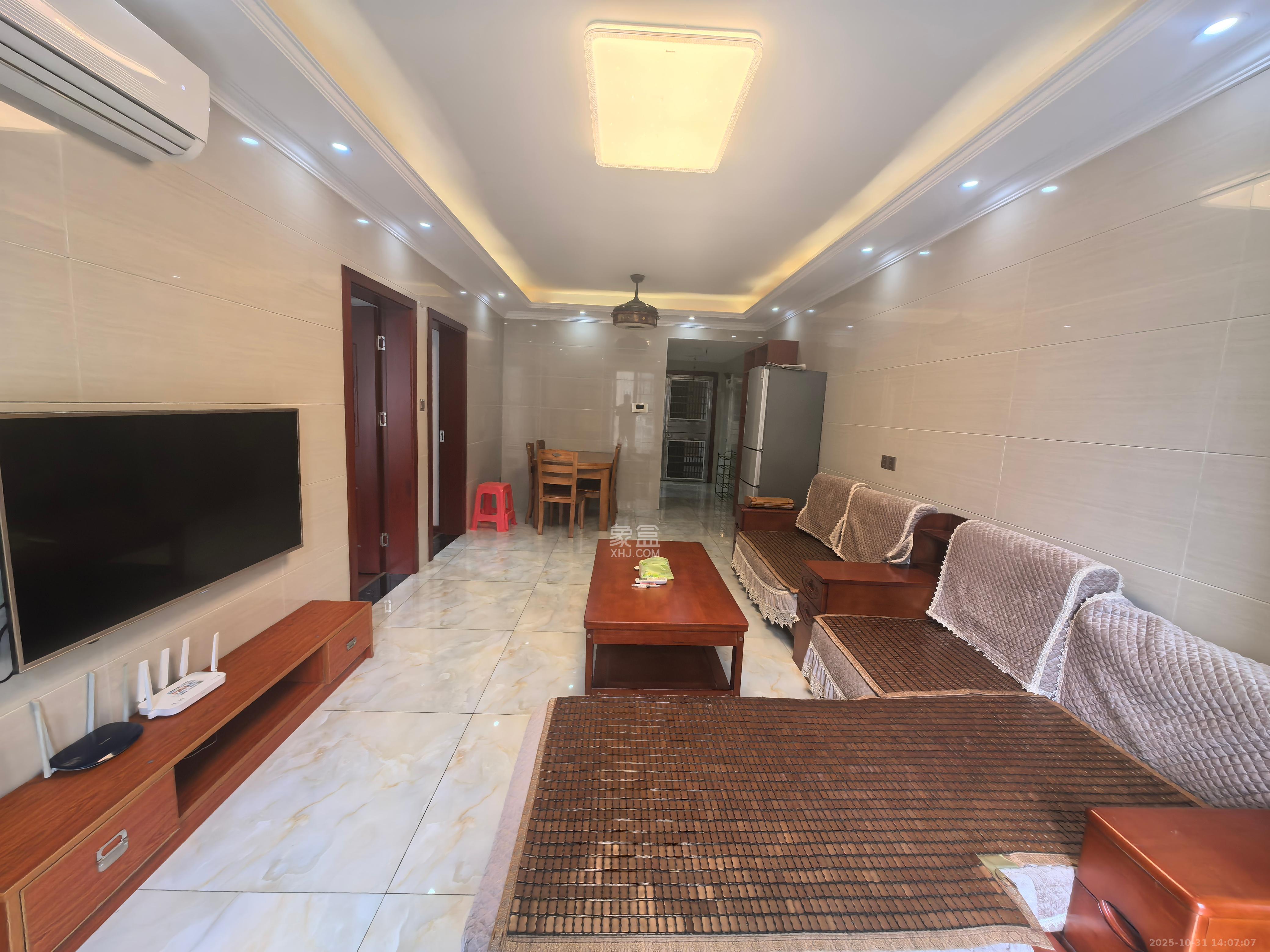 洋湖和园(福联嘉苑)  2室1厅1卫    2100.0元/月 洋湖和园(福联嘉苑)  2室1厅1卫    2100.0元/月室内图