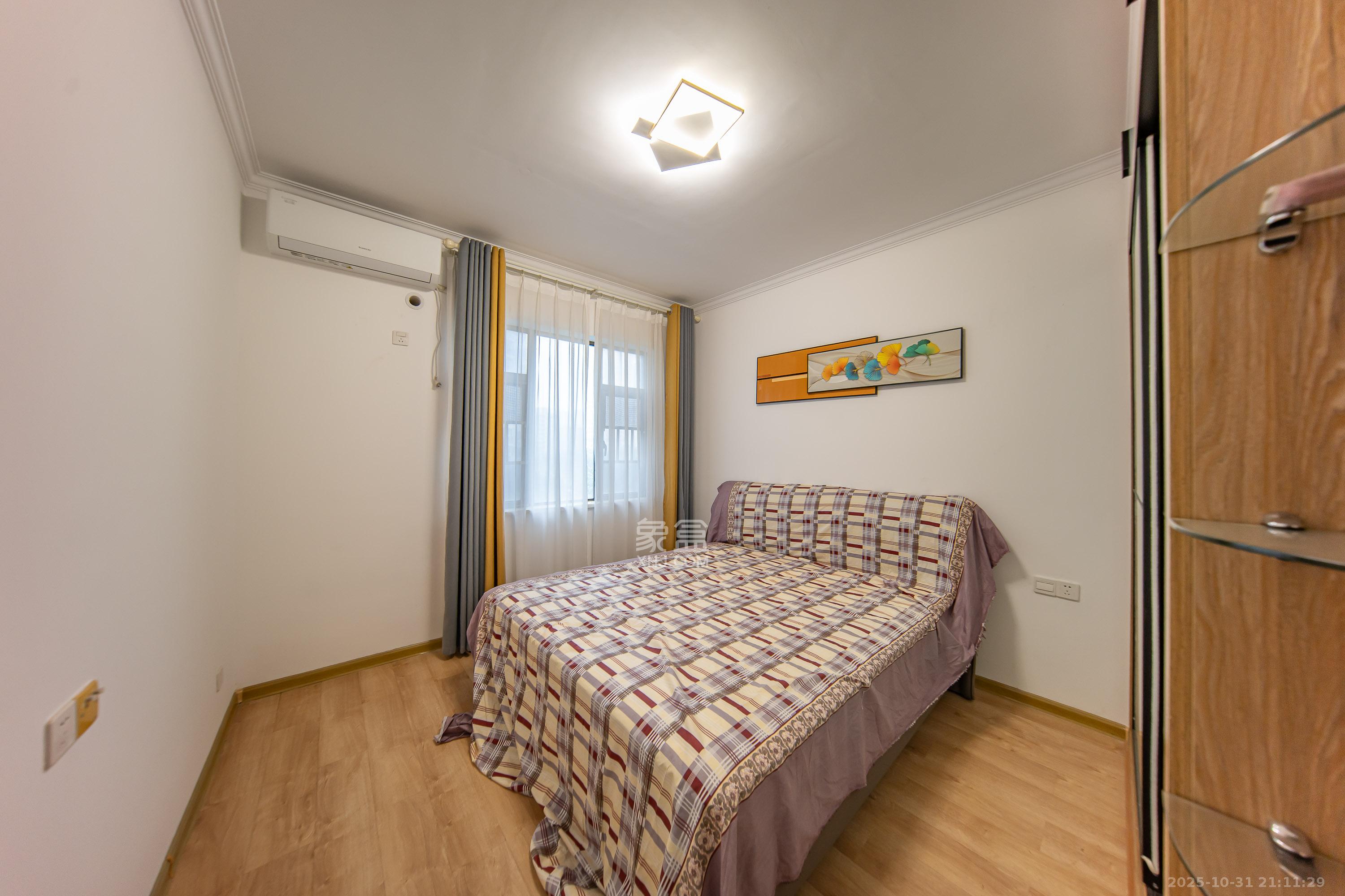 江山帝景哈佛  2室2厅1卫    98.0万卧室