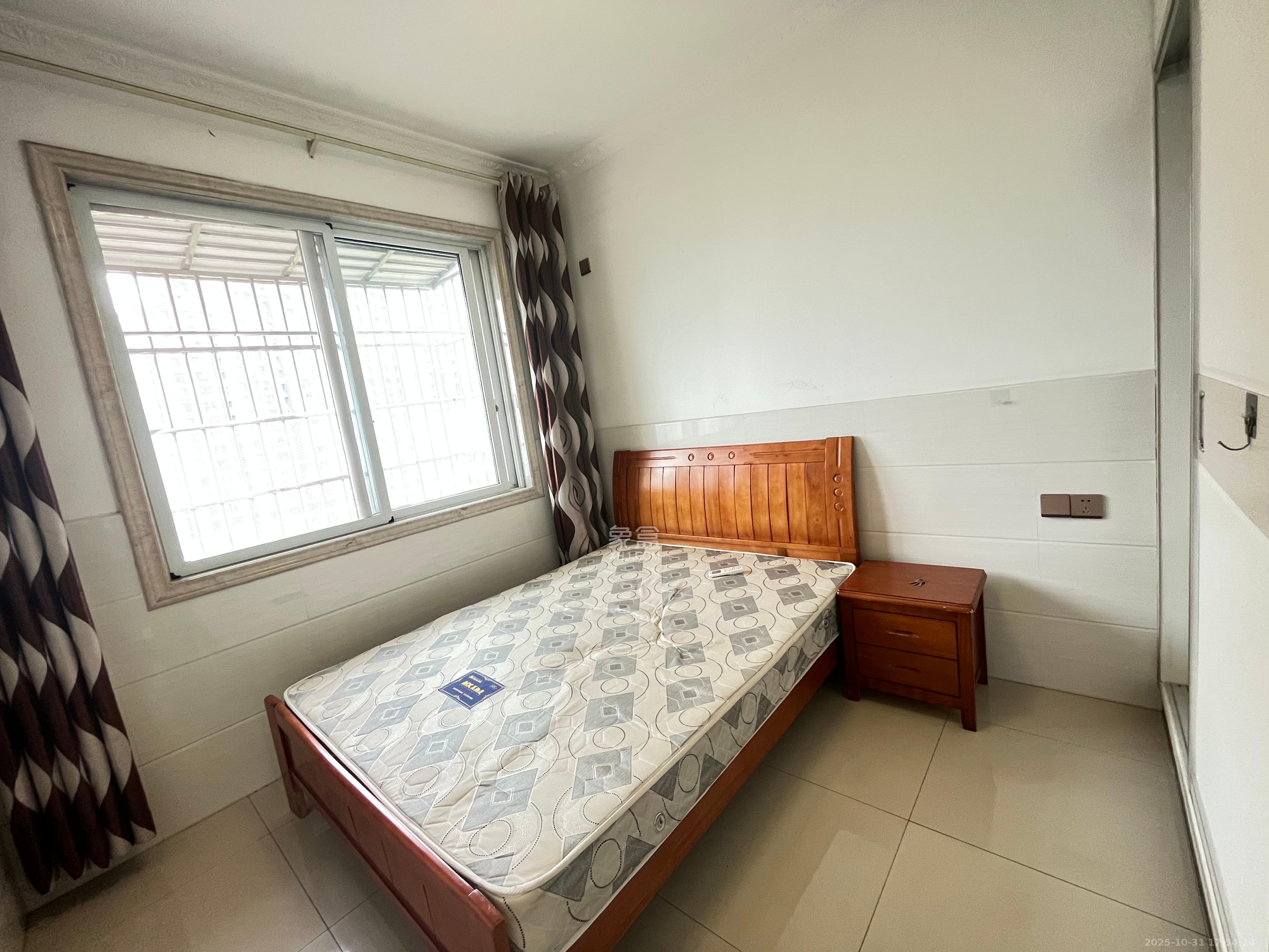 嘉顺苑 1室2厅1卫 1800.0元/月 嘉顺苑 1室2厅1卫 1800.0元/月室内图