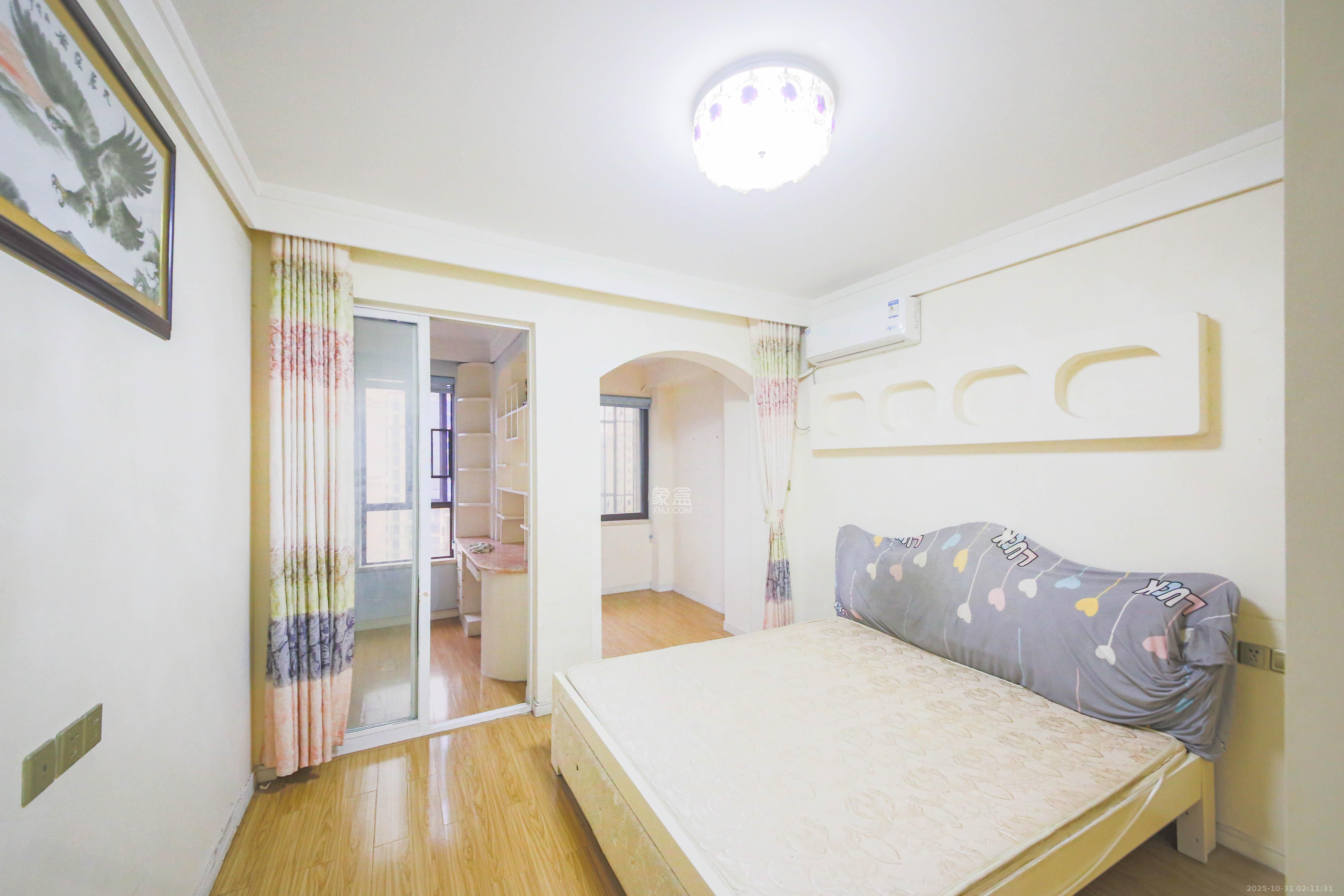 奥林匹克花园贡院三期 4室2厅2卫 118.0万 奥林匹克花园贡院三期 4室2厅2卫 118.0万卧室