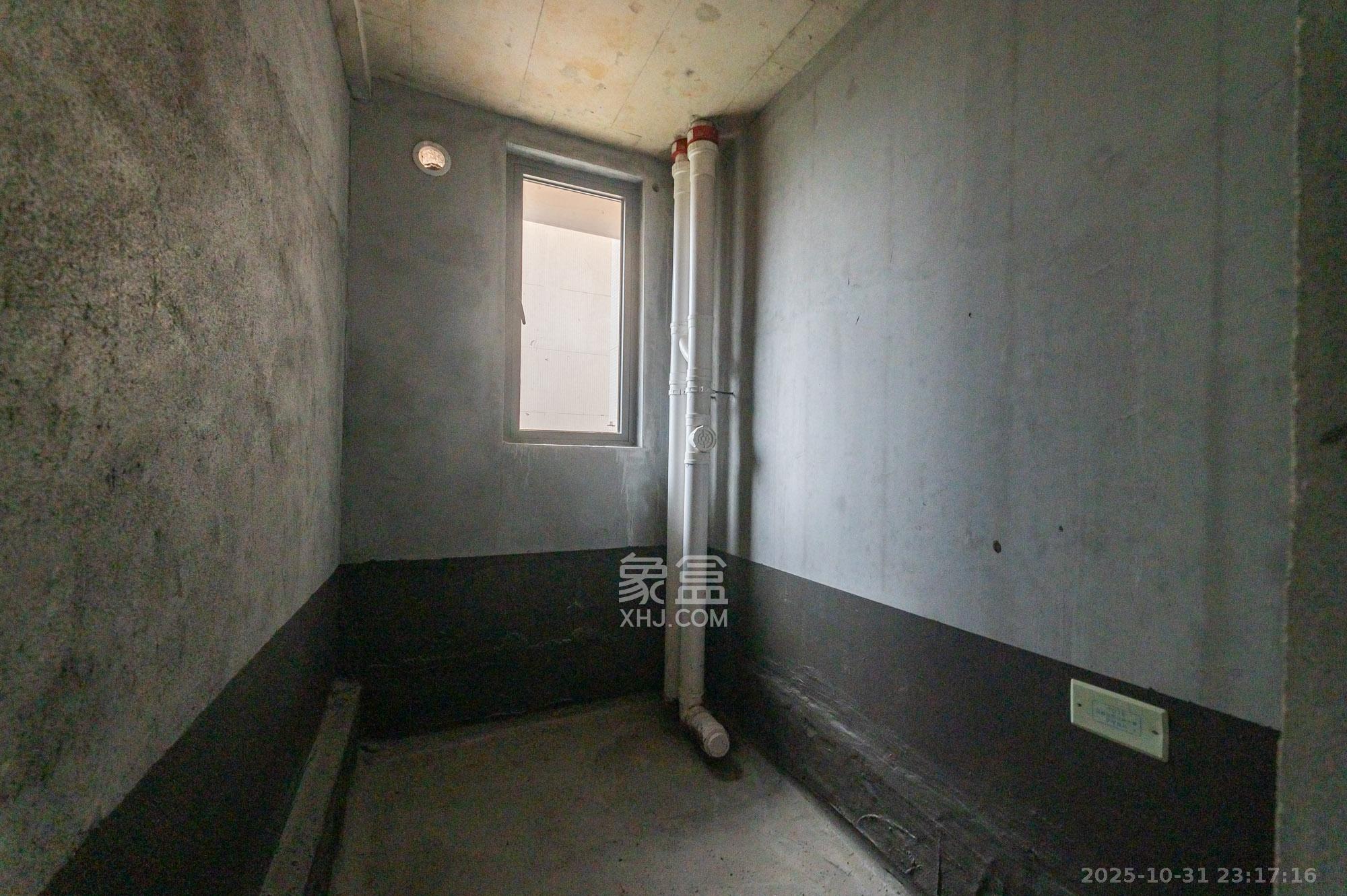 深业睿城  3室2厅2卫    116.0万 深业睿城  3室2厅2卫    116.0万其他