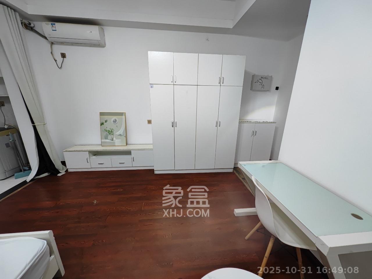 金鼎公园尚  1室1厅1卫    1100.0元/月室内图