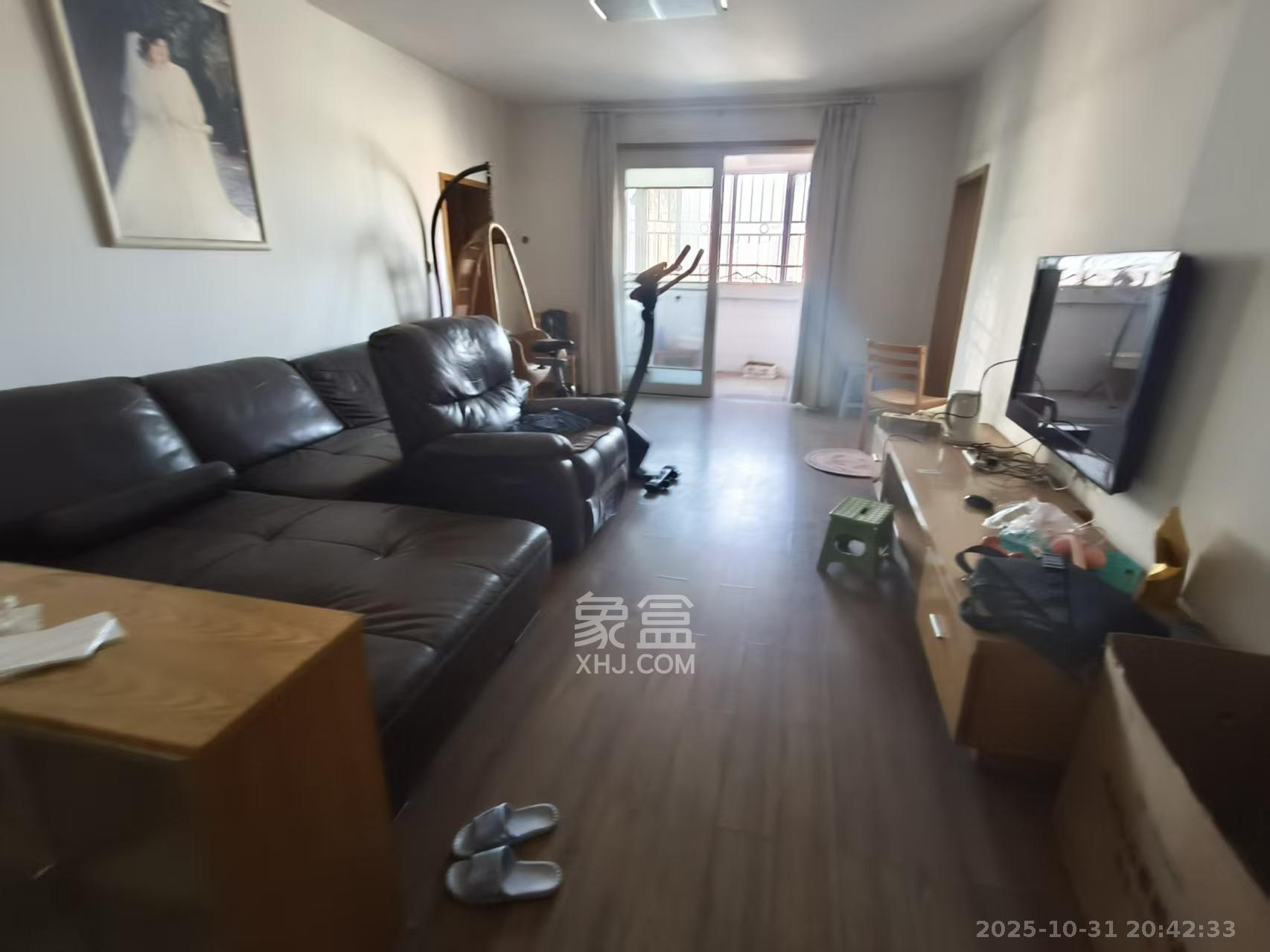 城市花园  3室1厅1卫    3000.0元/月