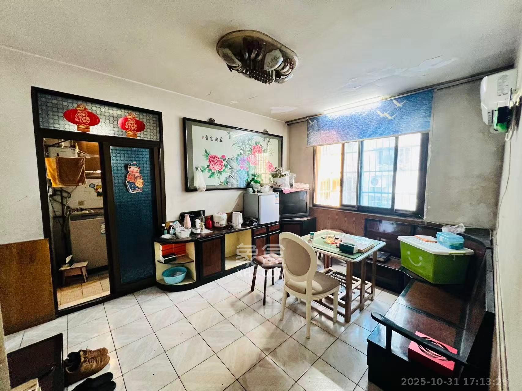 劳动广场消防队宿舍  2室1厅1卫    1800.0元/月