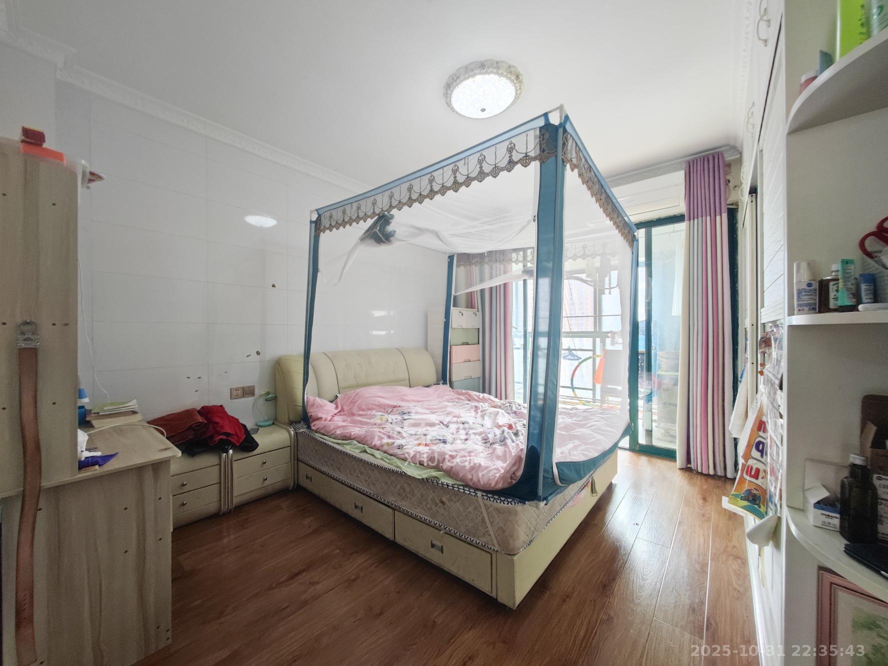 华盛世纪新城  4室2厅2卫    115.0万 华盛世纪新城  4室2厅2卫    115.0万卧室