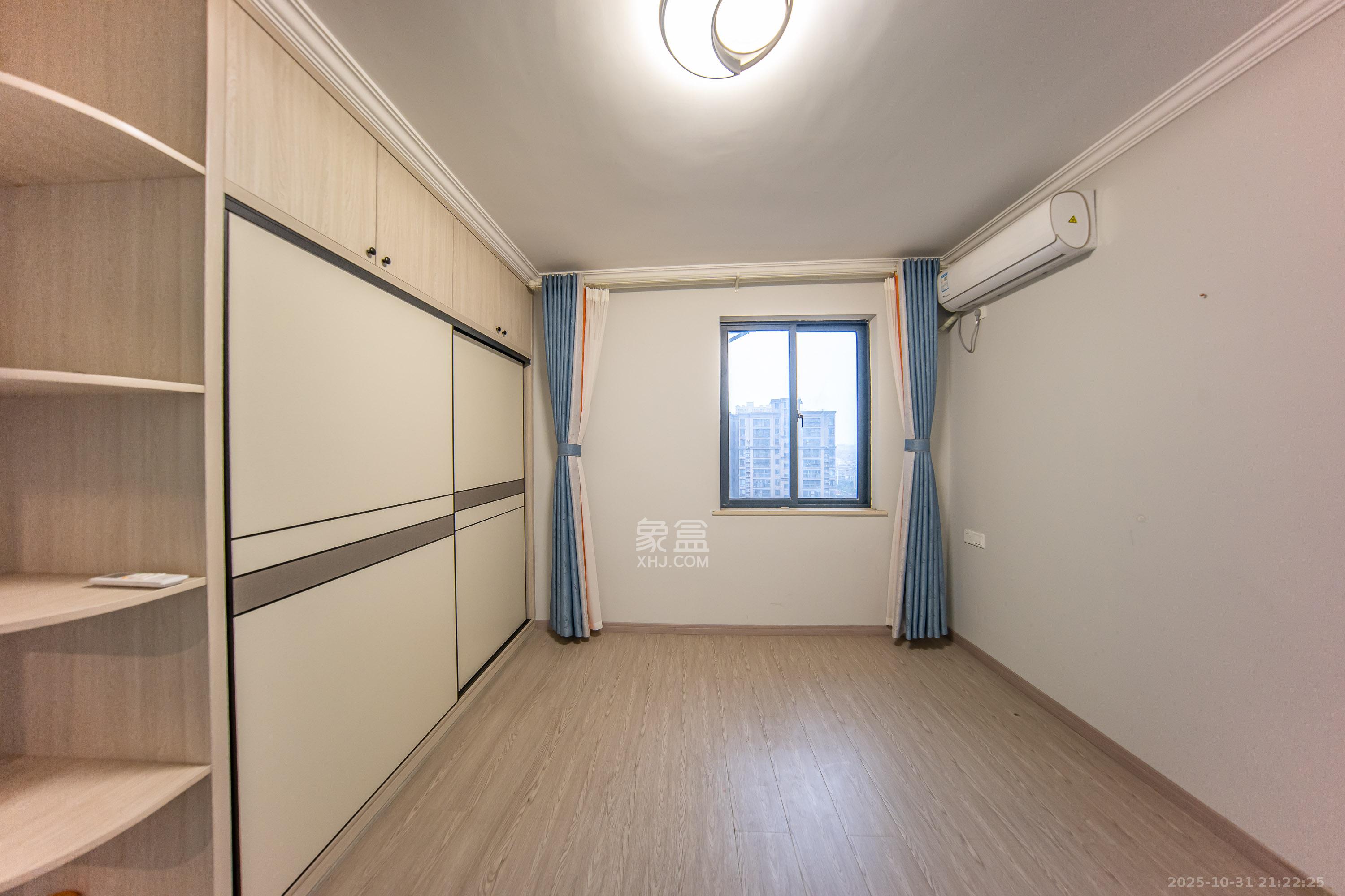 中建麓山和苑 3室2厅2卫 82.0万 中建麓山和苑 3室2厅2卫 82.0万卧室