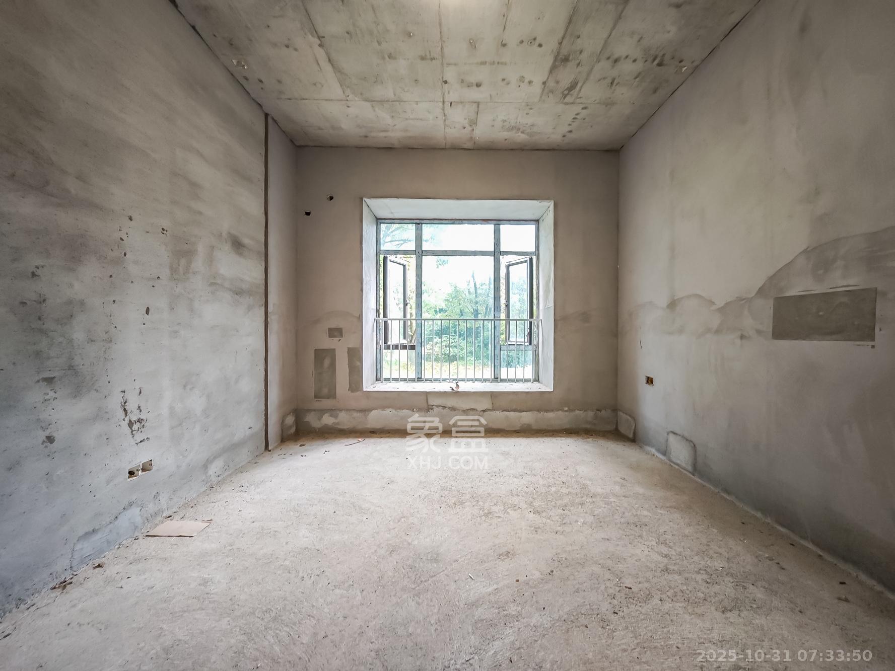 恒大御景天下城二期  5室2厅2卫    210.0万 恒大御景天下城二期  5室2厅2卫    210.0万卧室