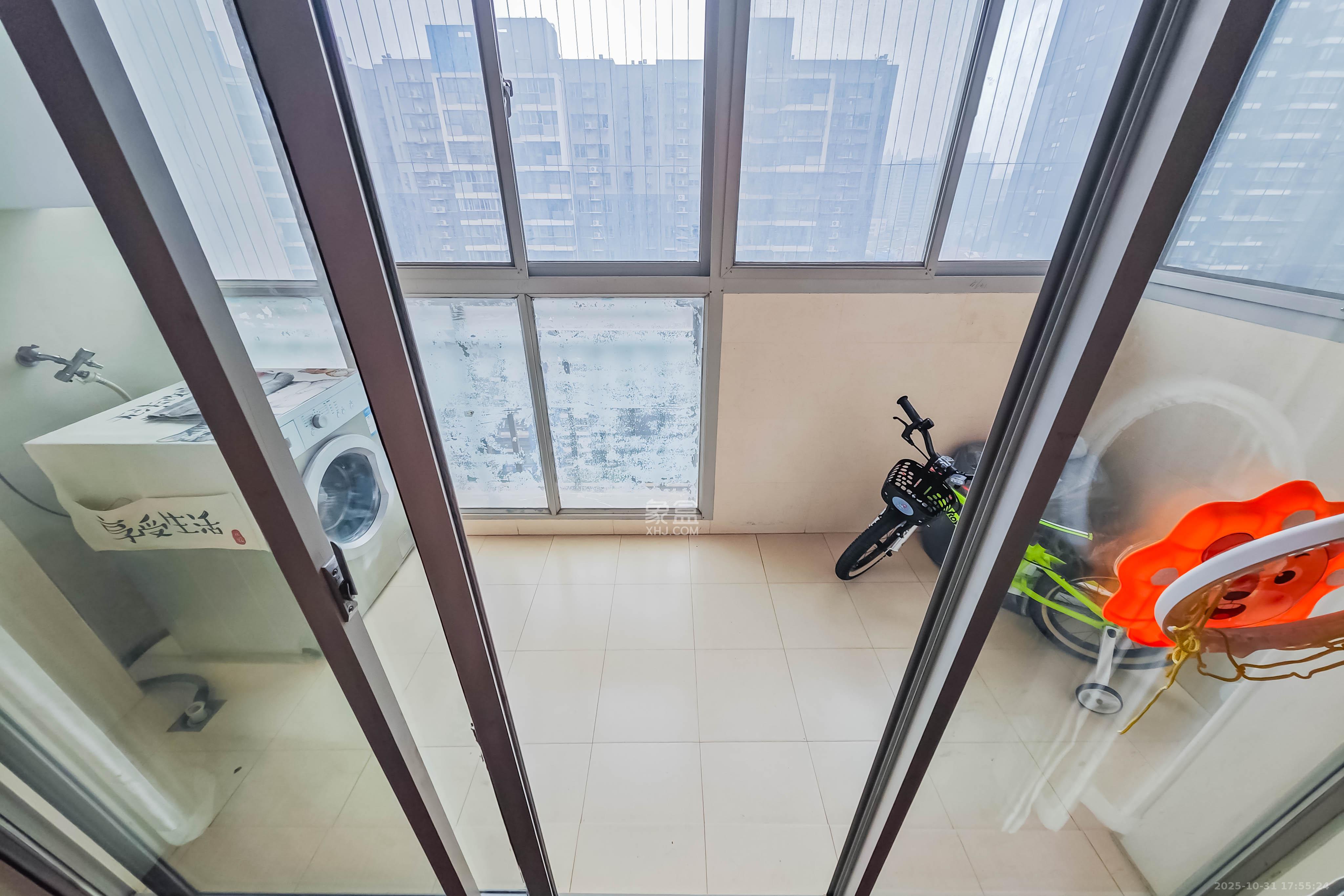 白沙湾嘉园  2室2厅1卫    85.0万其他