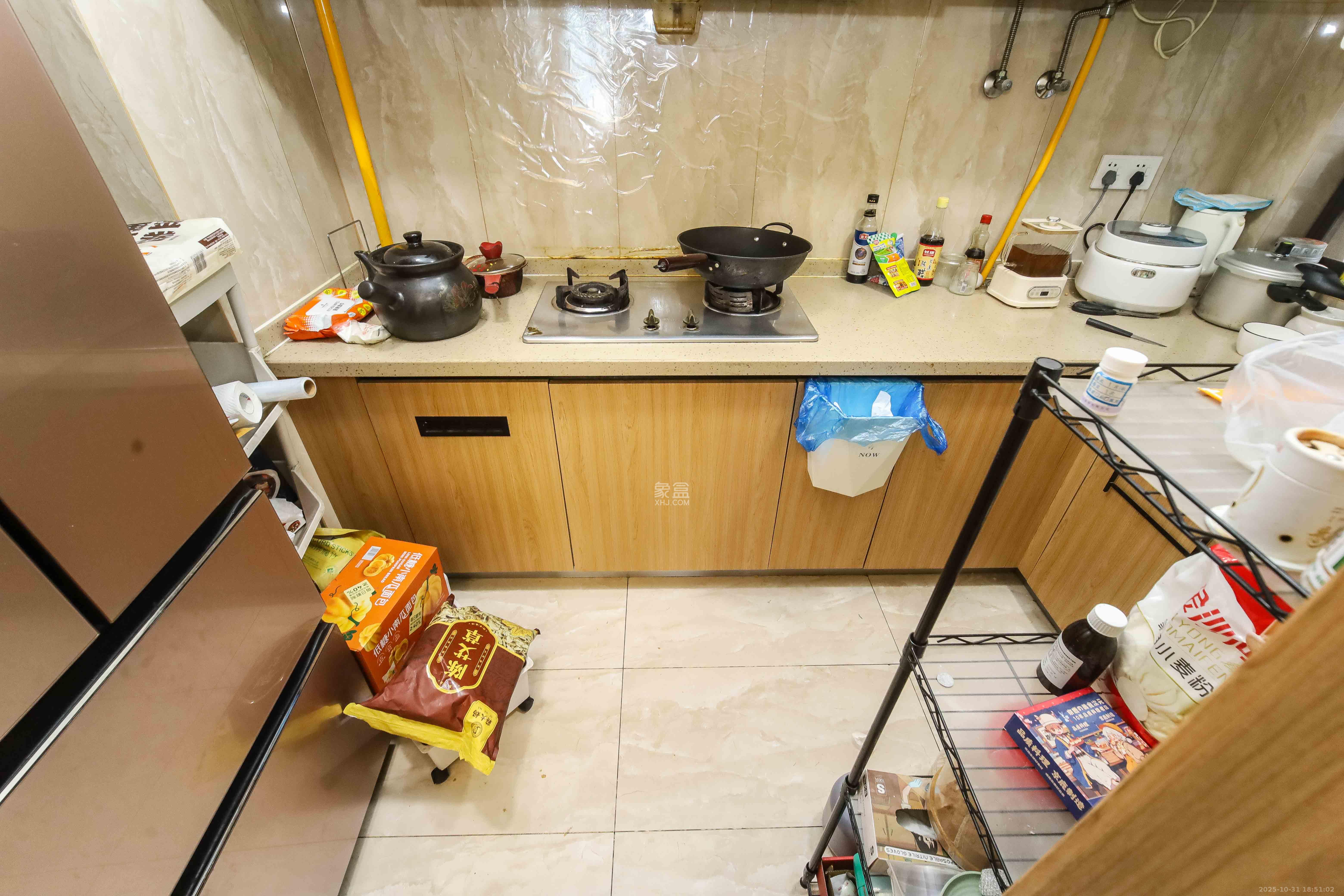 万科金域蓝湾  3室1厅1卫    120.0万厨房