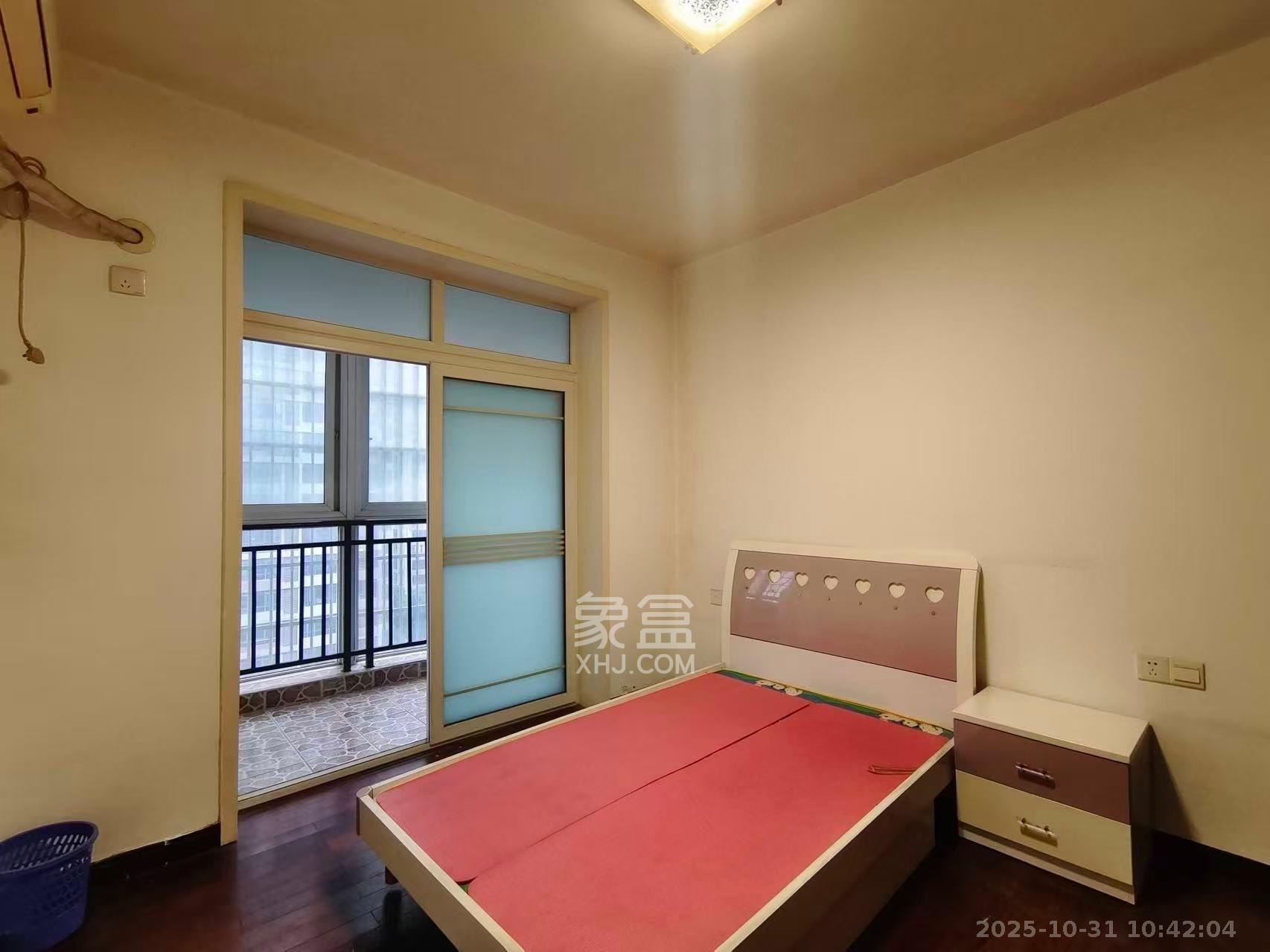 泰禹家园（彩云之翼家园一期、二期、三期）  3室2厅2卫    2000.0元/月室内图