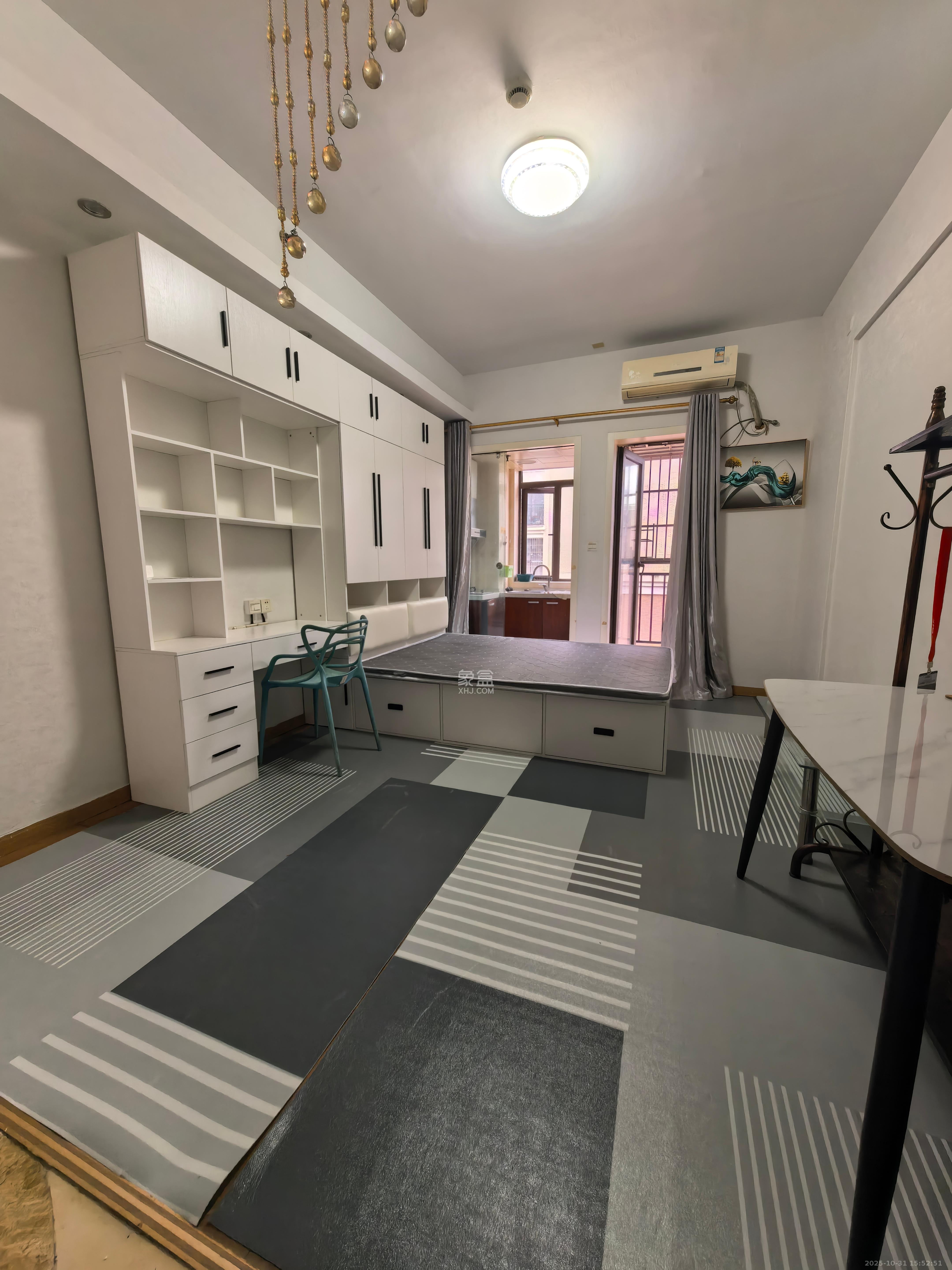 水岸世景  1室1厅1卫    1200.0元/月 水岸世景  1室1厅1卫    1200.0元/月室内图