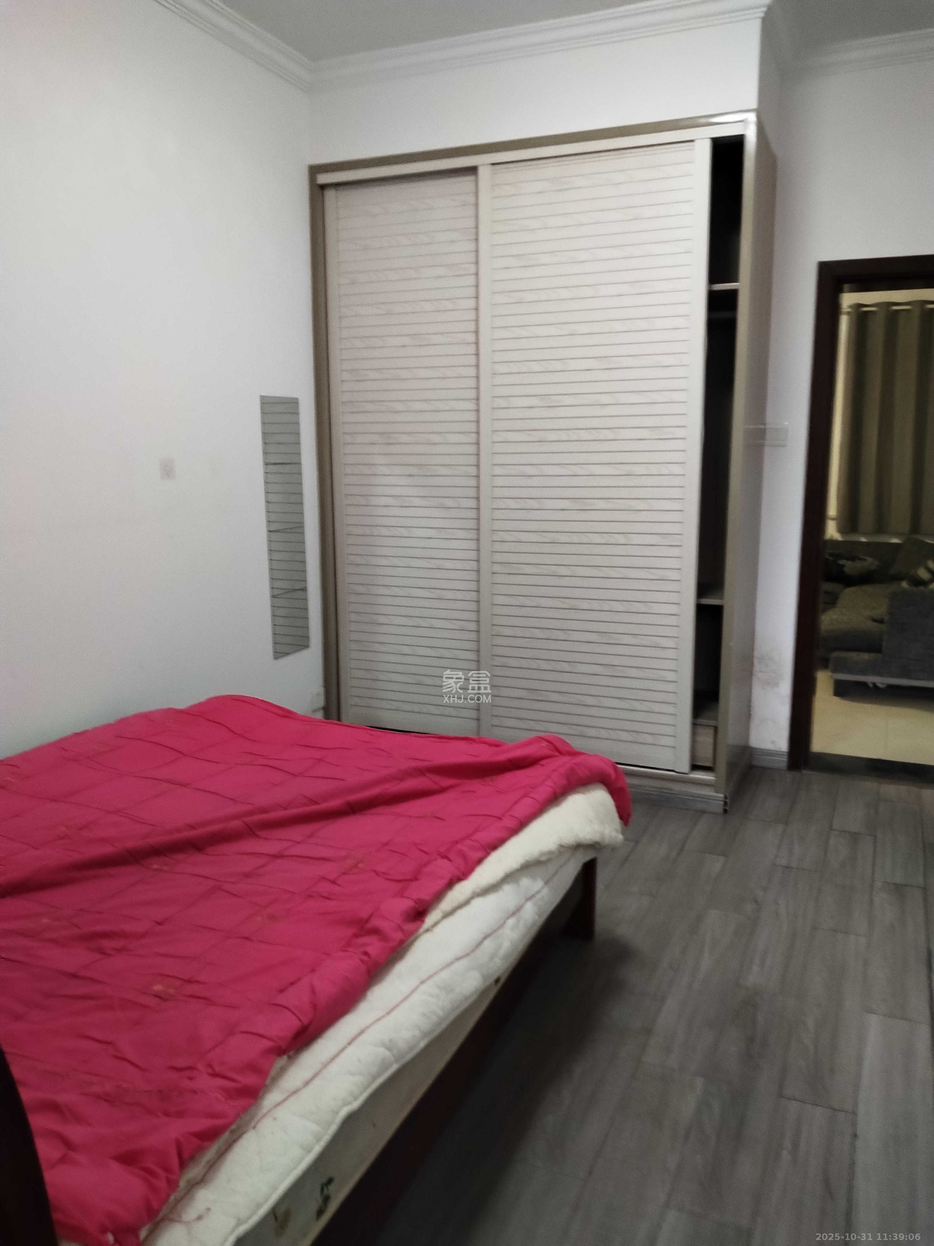 竹园公寓  3室2厅2卫    3000.0元/月 竹园公寓  3室2厅2卫    3000.0元/月室内图