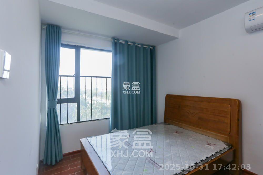 长房时代城 3室2厅1卫 2400.0元/月 长房时代城 3室2厅1卫 2400.0元/月室内图