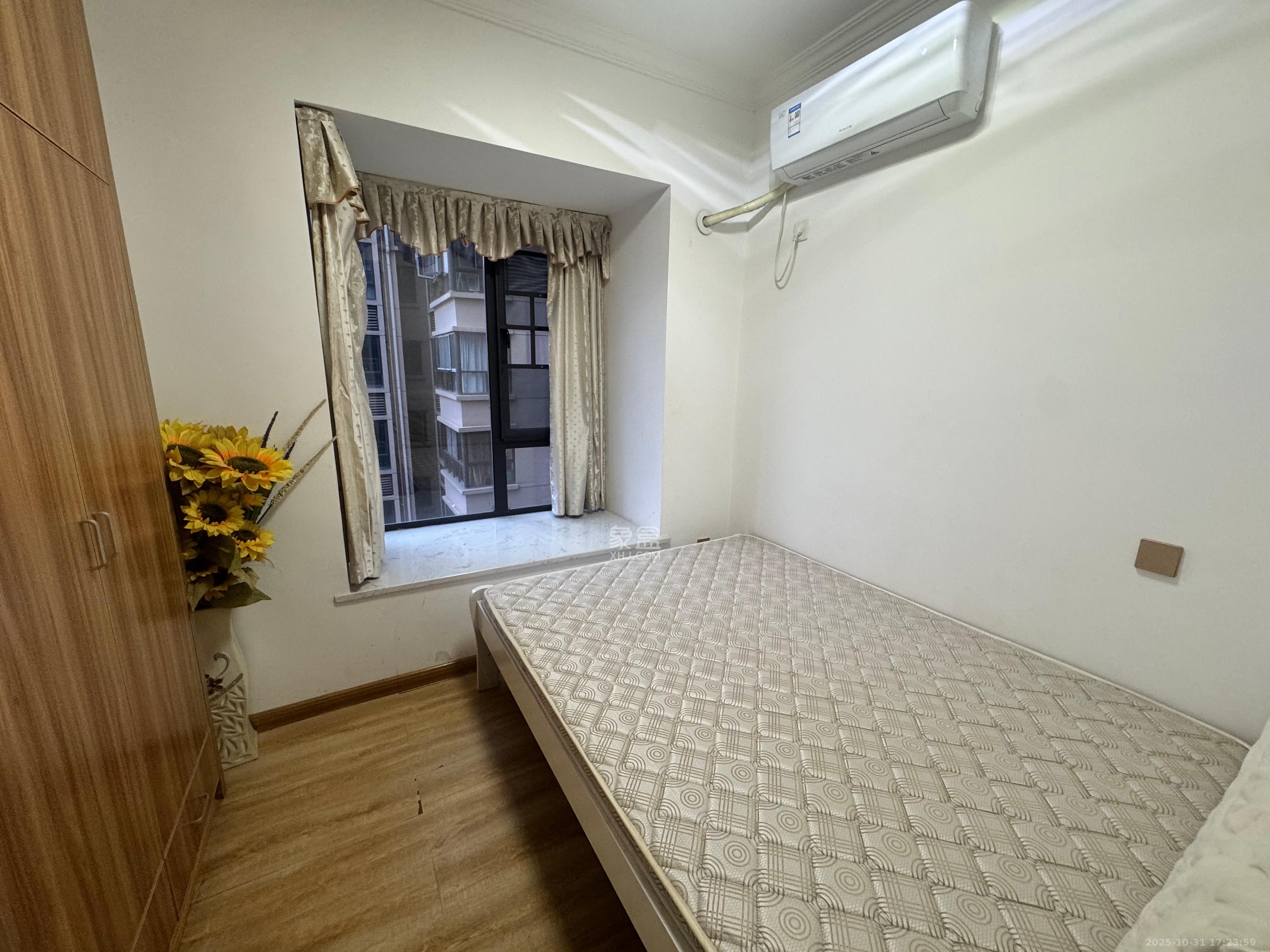 新新花园  2室1厅1卫    2200.0元/月室内图