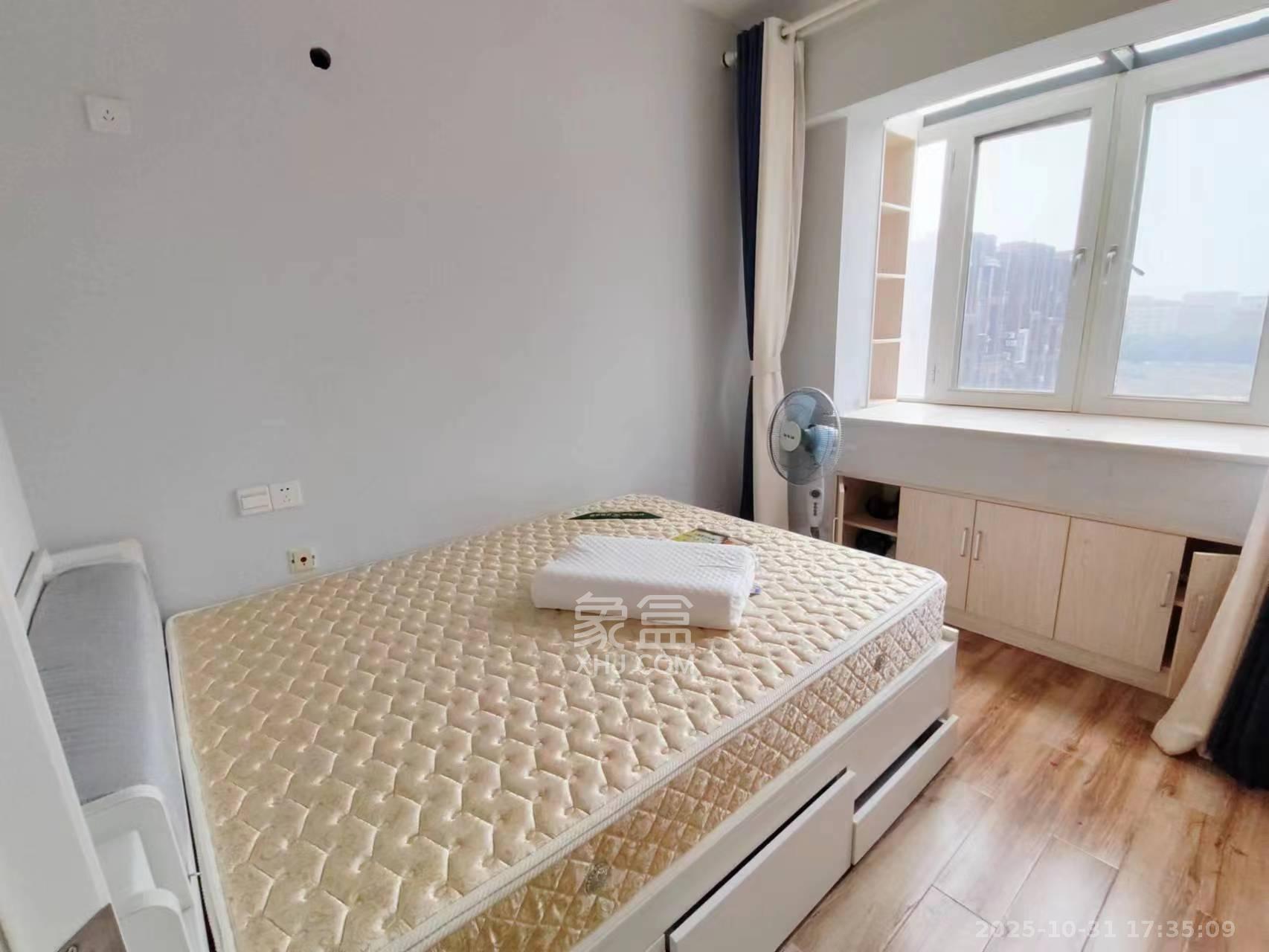 绿地公馆（绿地名邸）  1室1厅1卫    1800.0元/月室内图