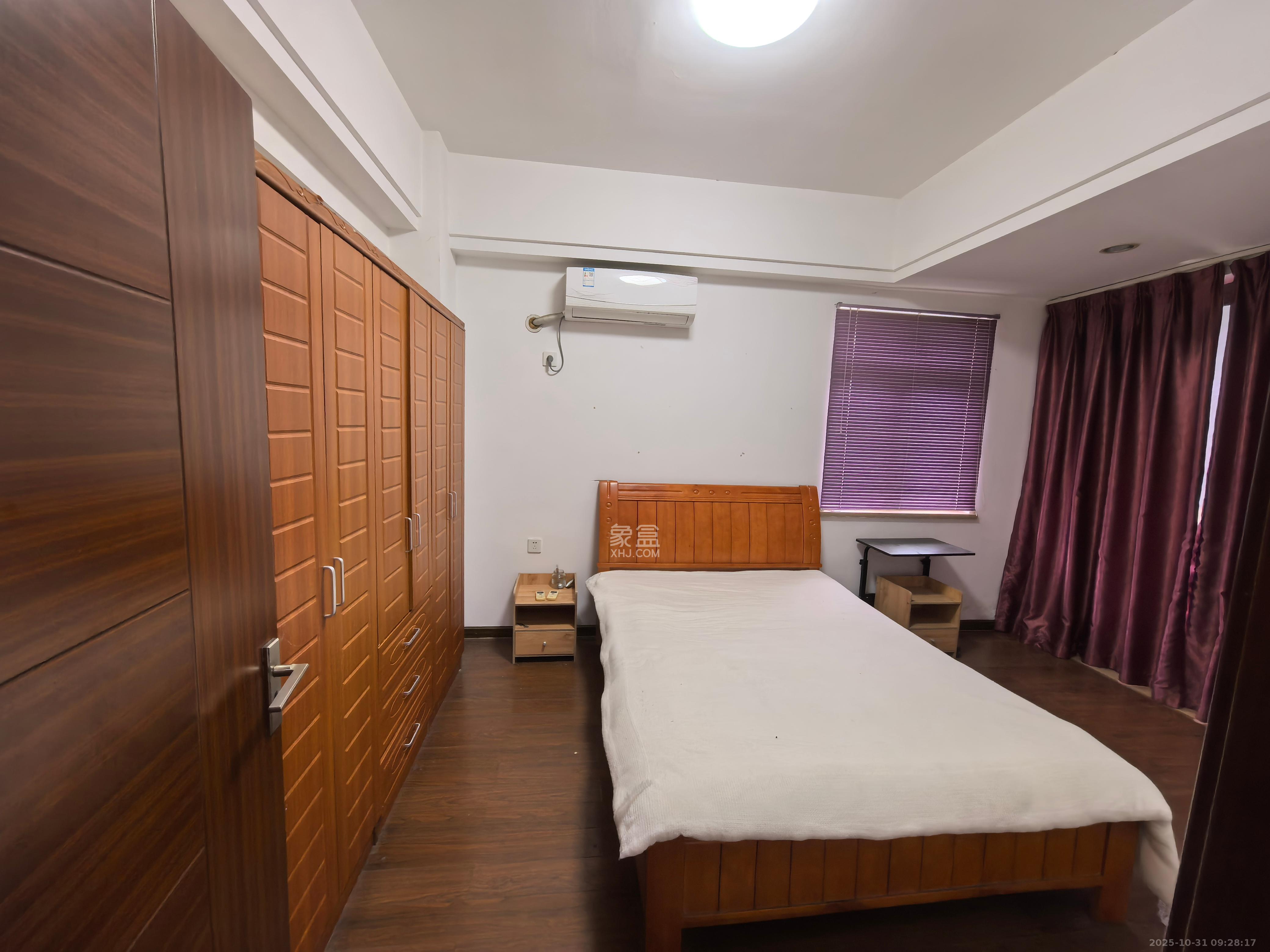 环宇天地、中海地产（中信城市广场二期）  2室2厅1卫    1800.0元/月室内图