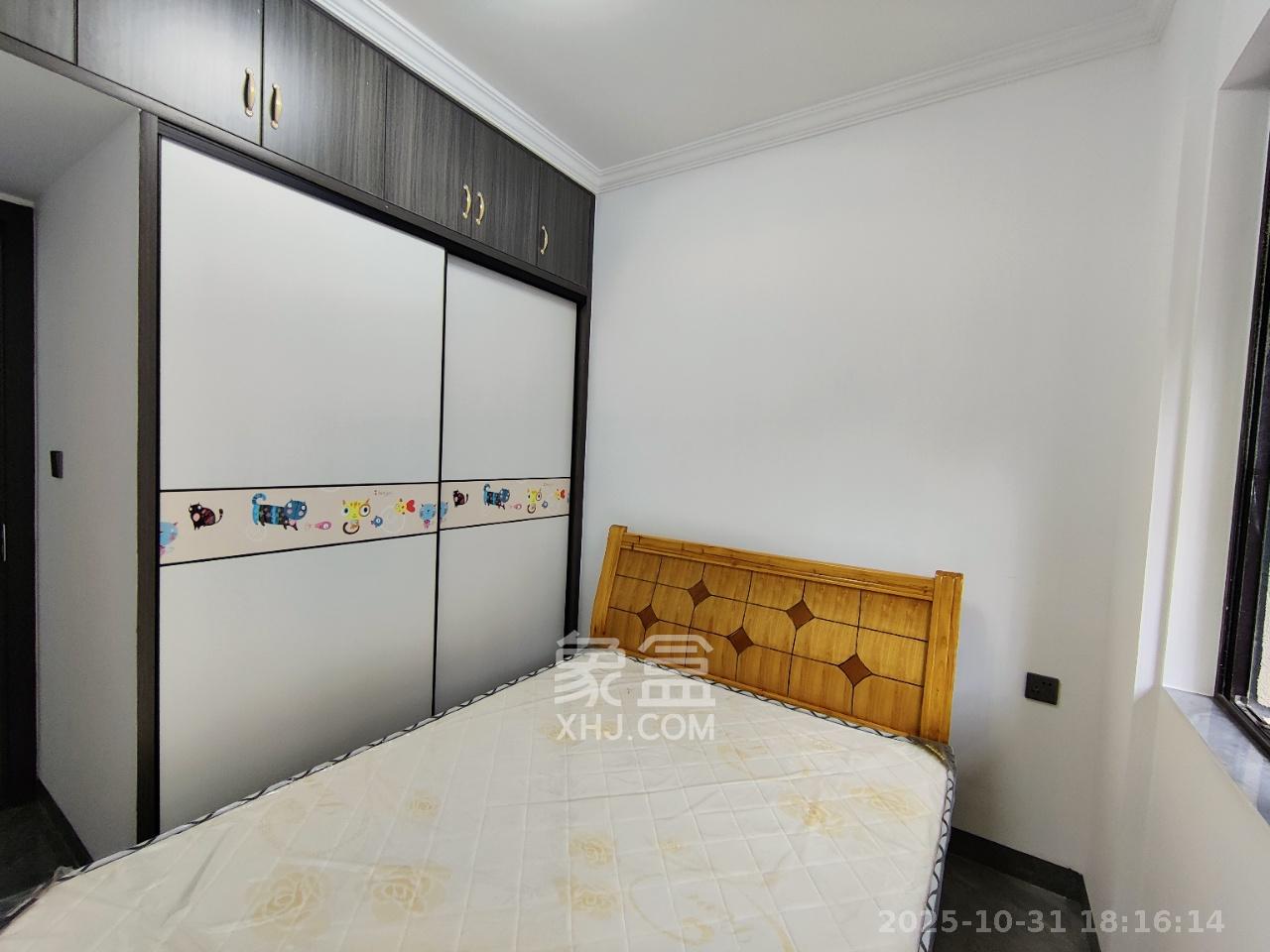 长房明宸府  2室1厅1卫    1700.0元/月室内图