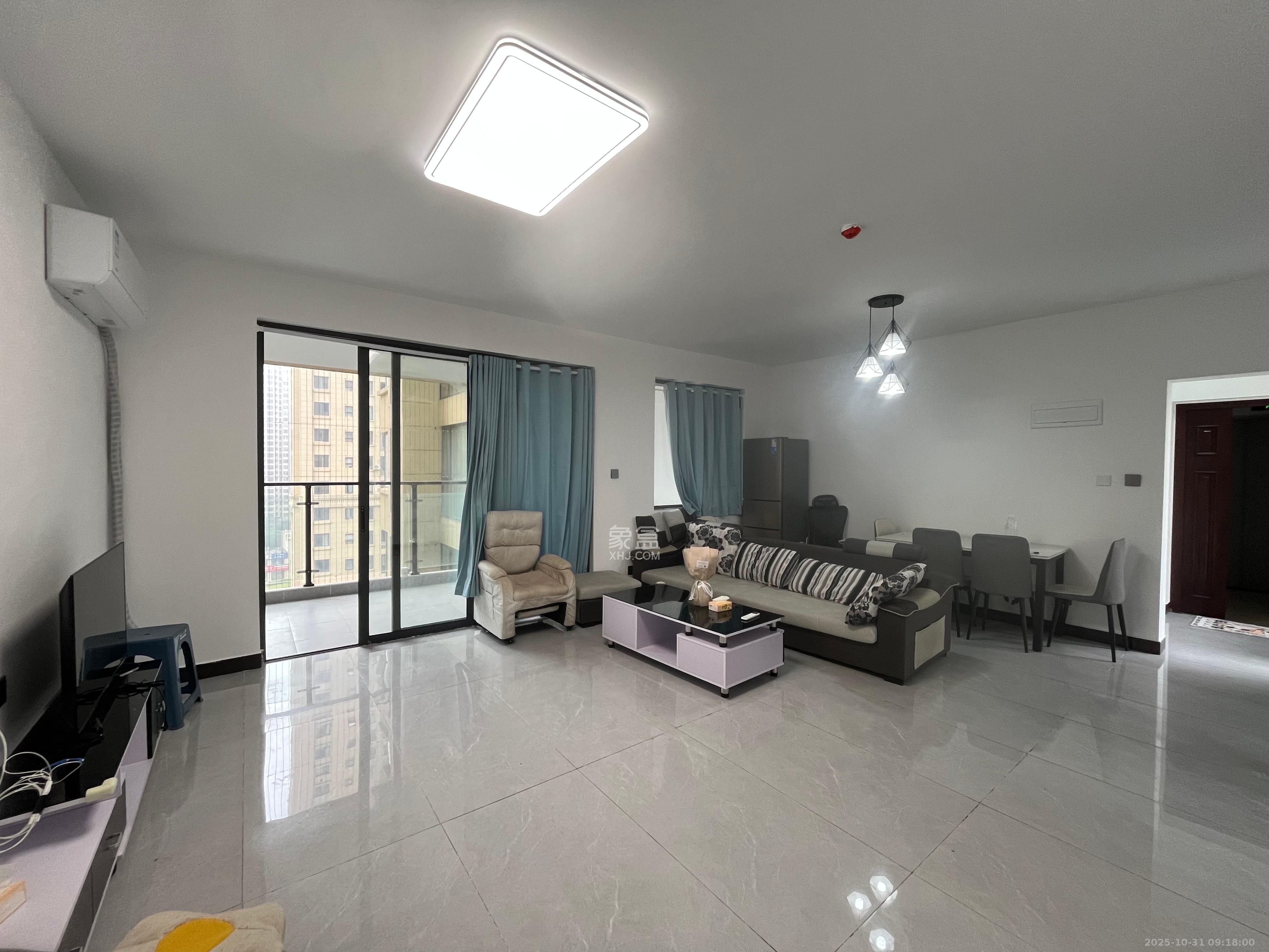 明发阅江悦府  3室2厅2卫    2300.0元/月室内图