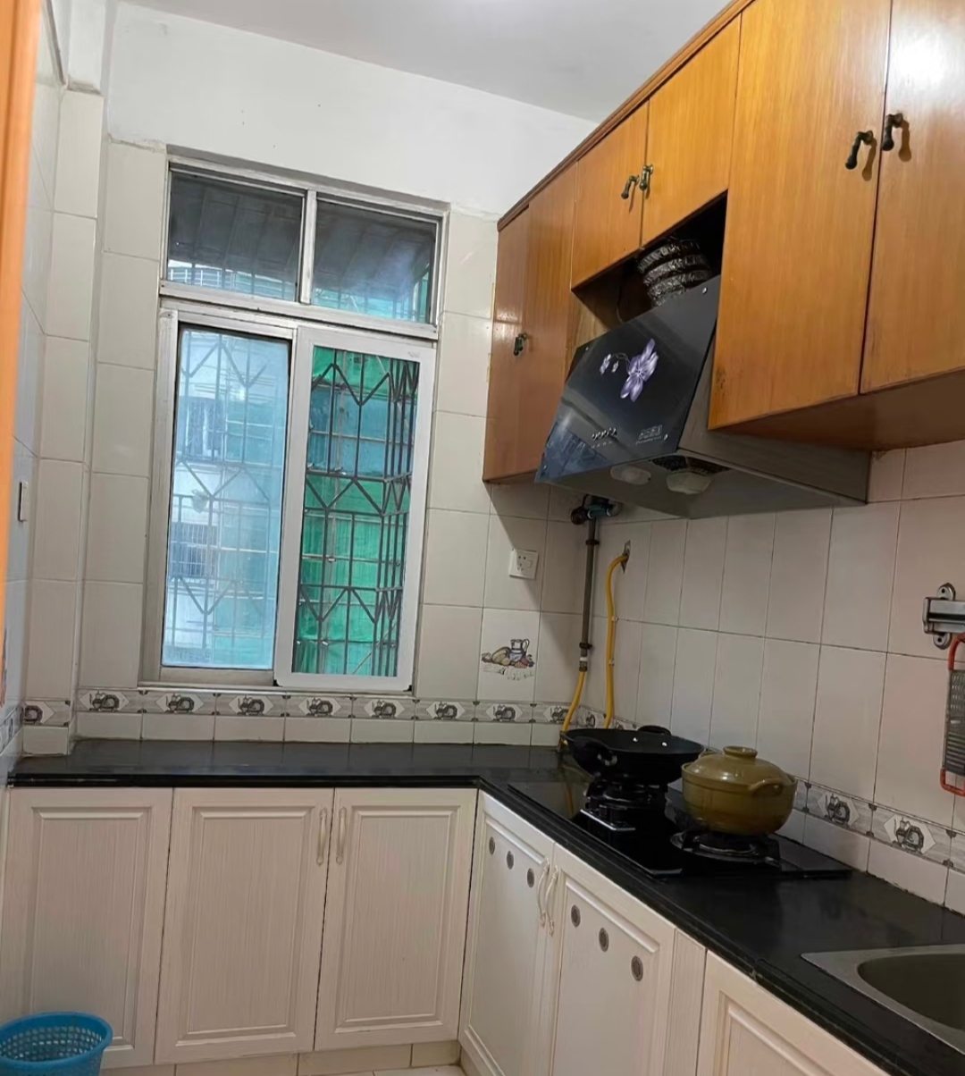 美舍苑 3室2厅1卫 2000.0元/月 美舍苑 3室2厅1卫 2000.0元/月室内图