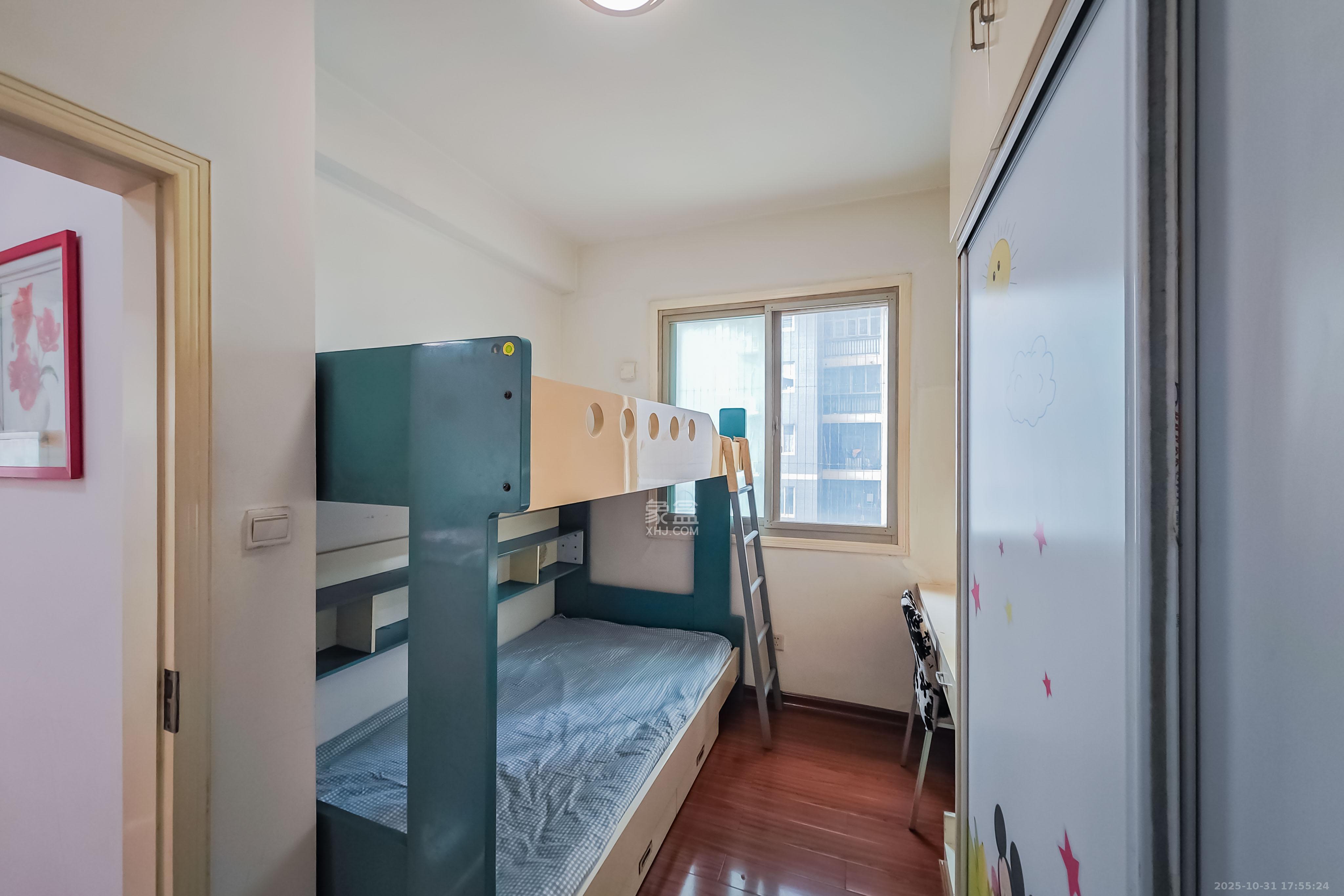 白沙湾嘉园  2室2厅1卫    85.0万卧室