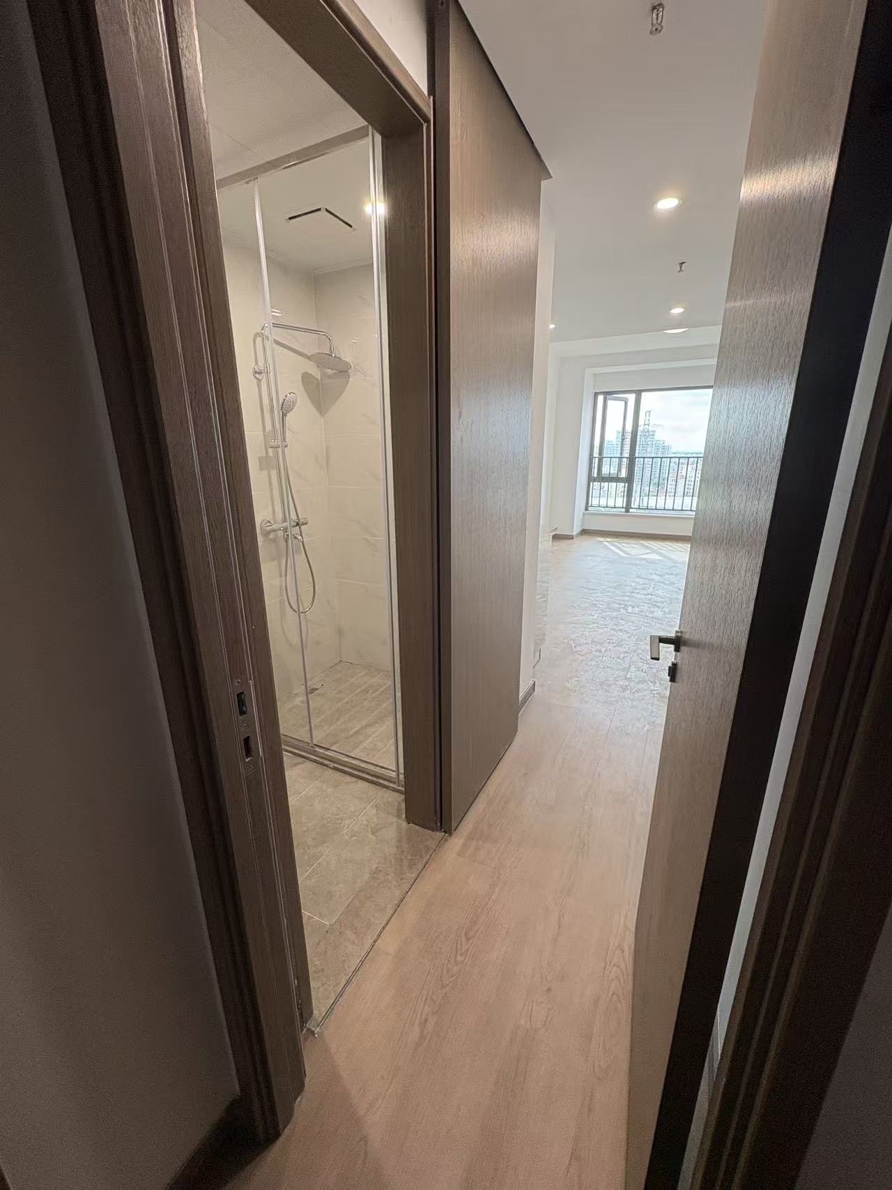 龙湖光年  2室2厅2卫    3000.0元/月室内图