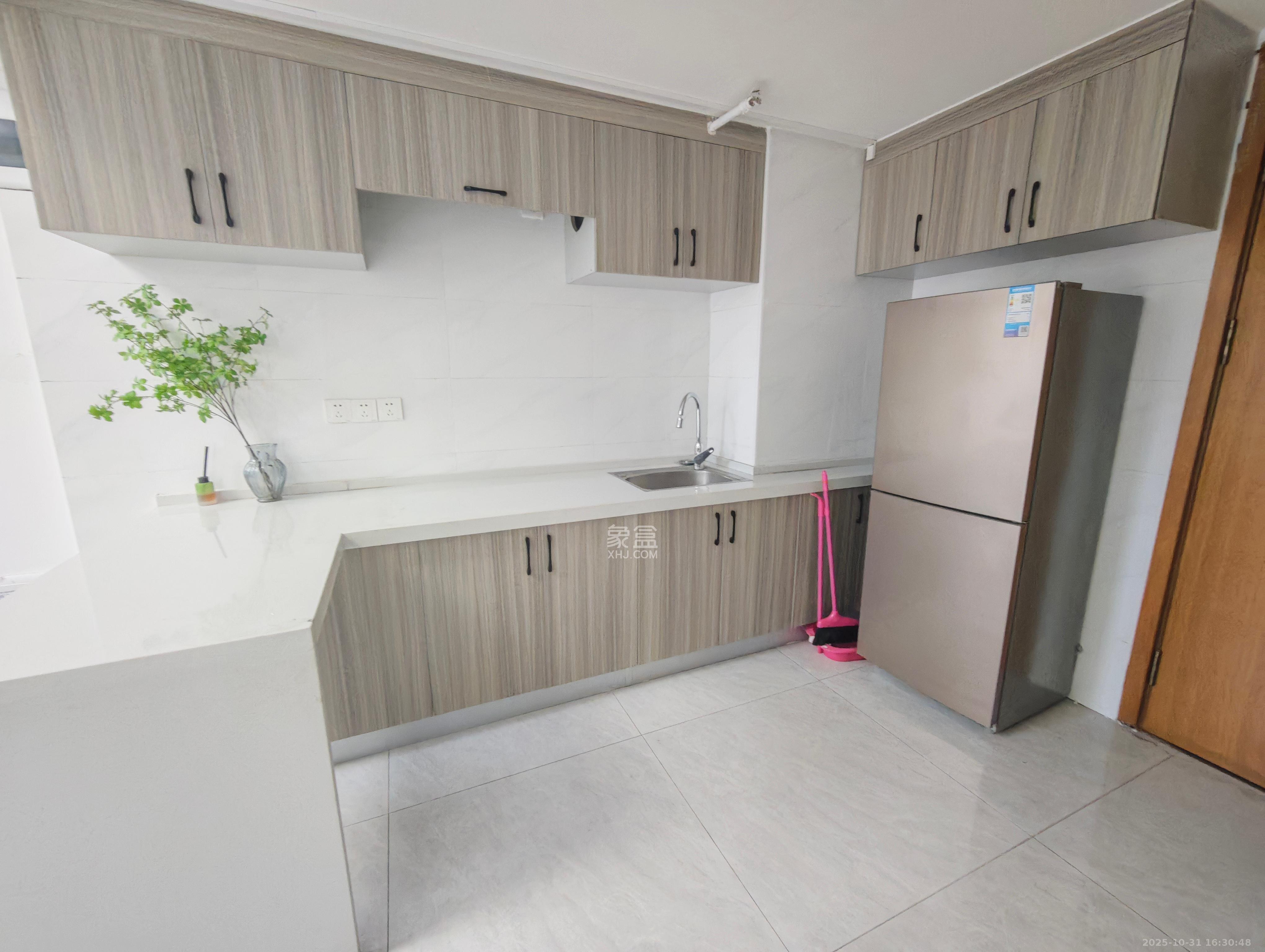 明昇壹城（明昇时代广场）三期  1室0厅0卫    3300.0元/月室内图