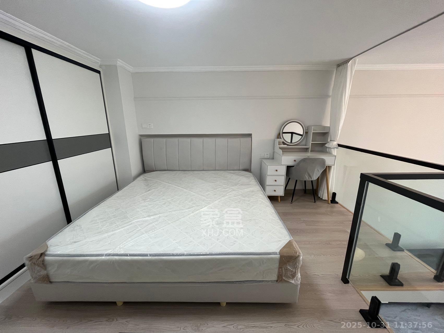 梅溪湖金茂湾  1室1厅1卫    1800.0元/月室内图