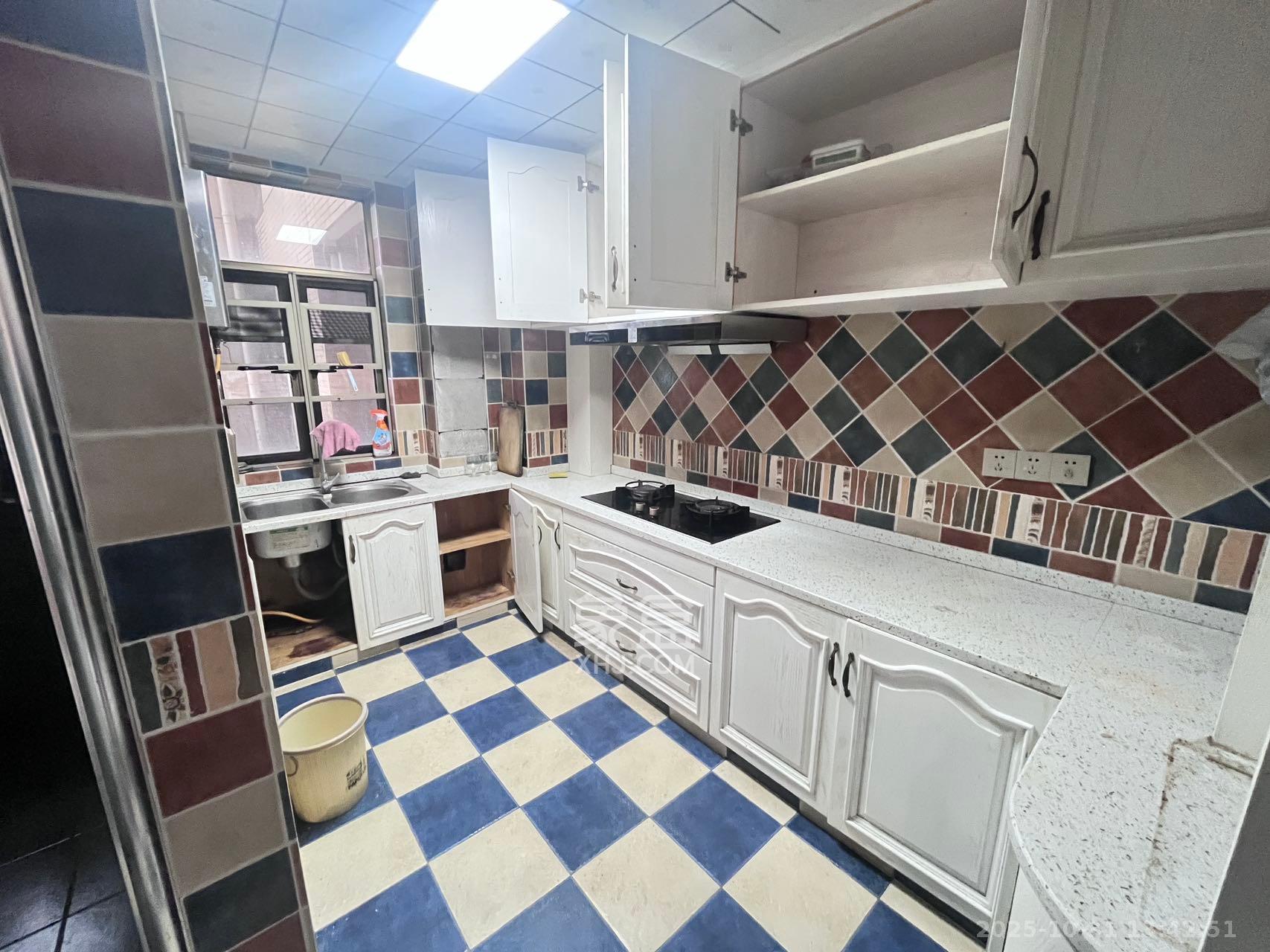 江山帝景雅典 3室2厅2卫 3400.0元/月 江山帝景雅典 3室2厅2卫 3400.0元/月室内图