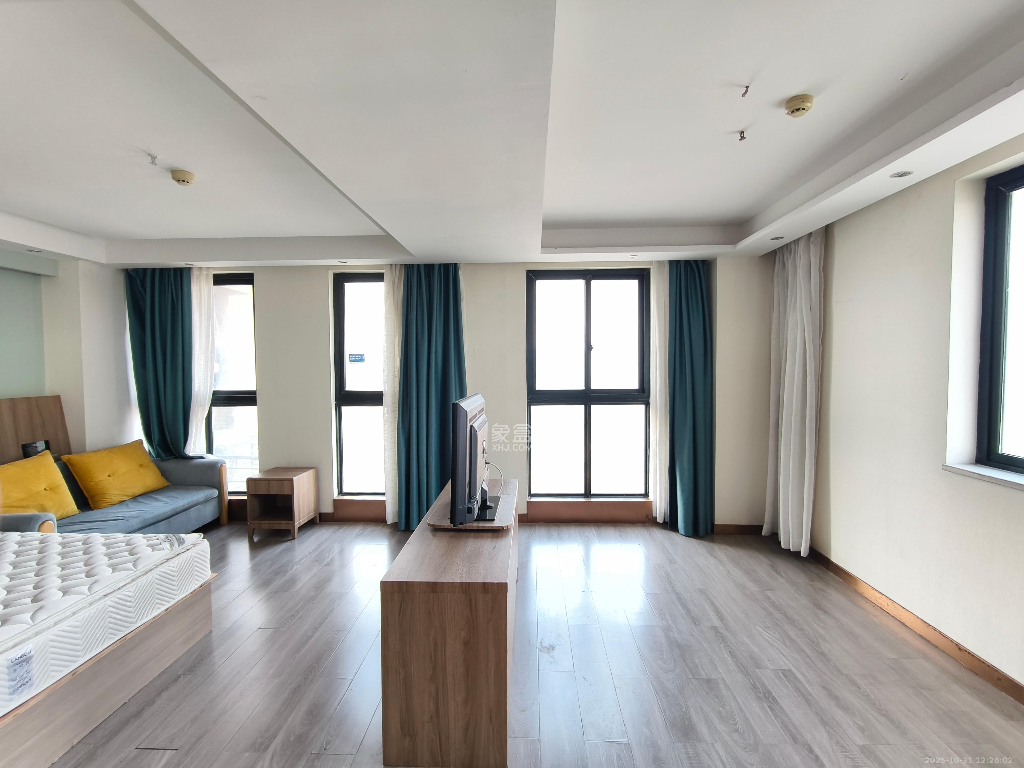 嘉汇公馆  1室1厅1卫    1200.0元/月室内图1