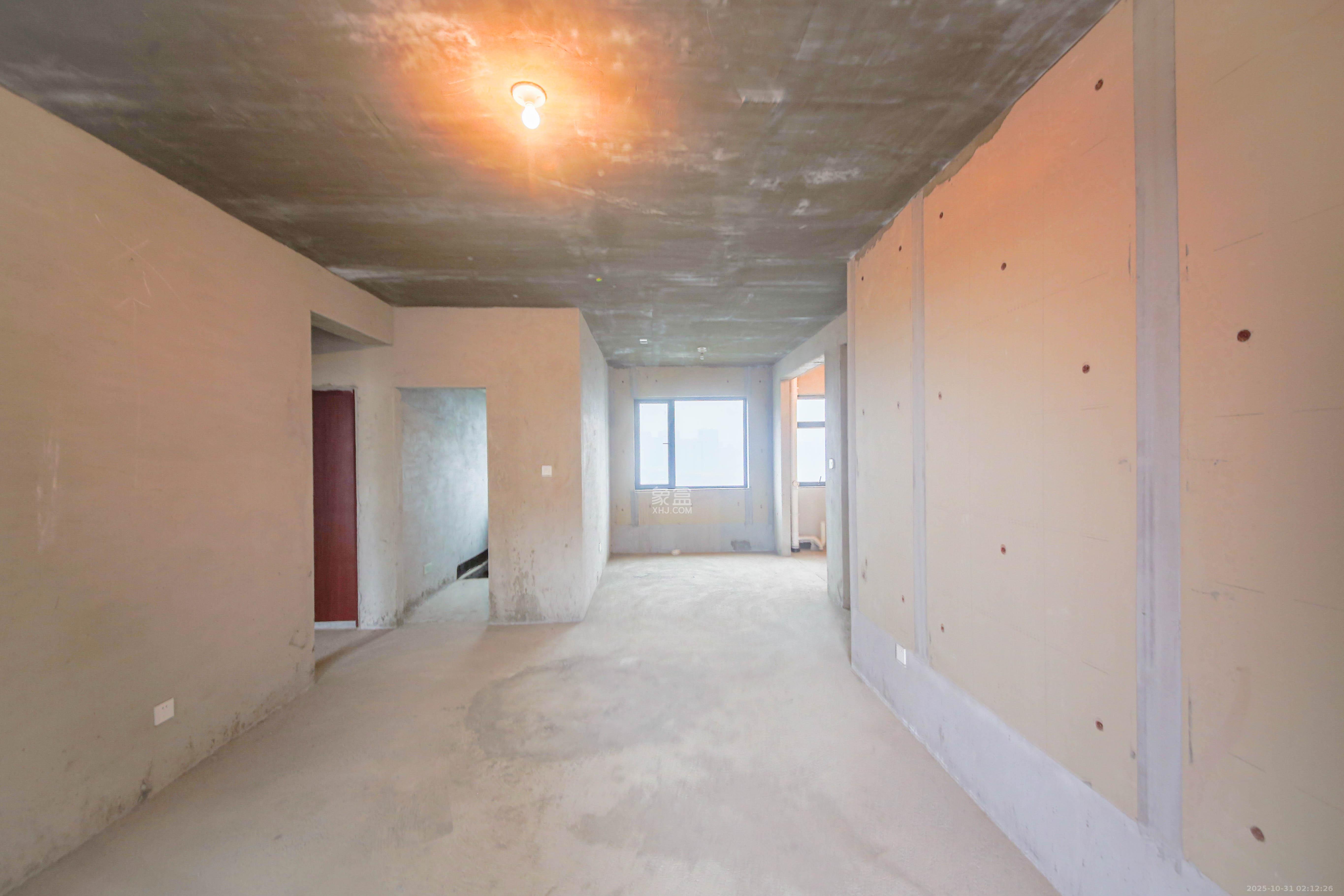 中南红领邦（红星嘉和苑）  3室2厅2卫    86.0万