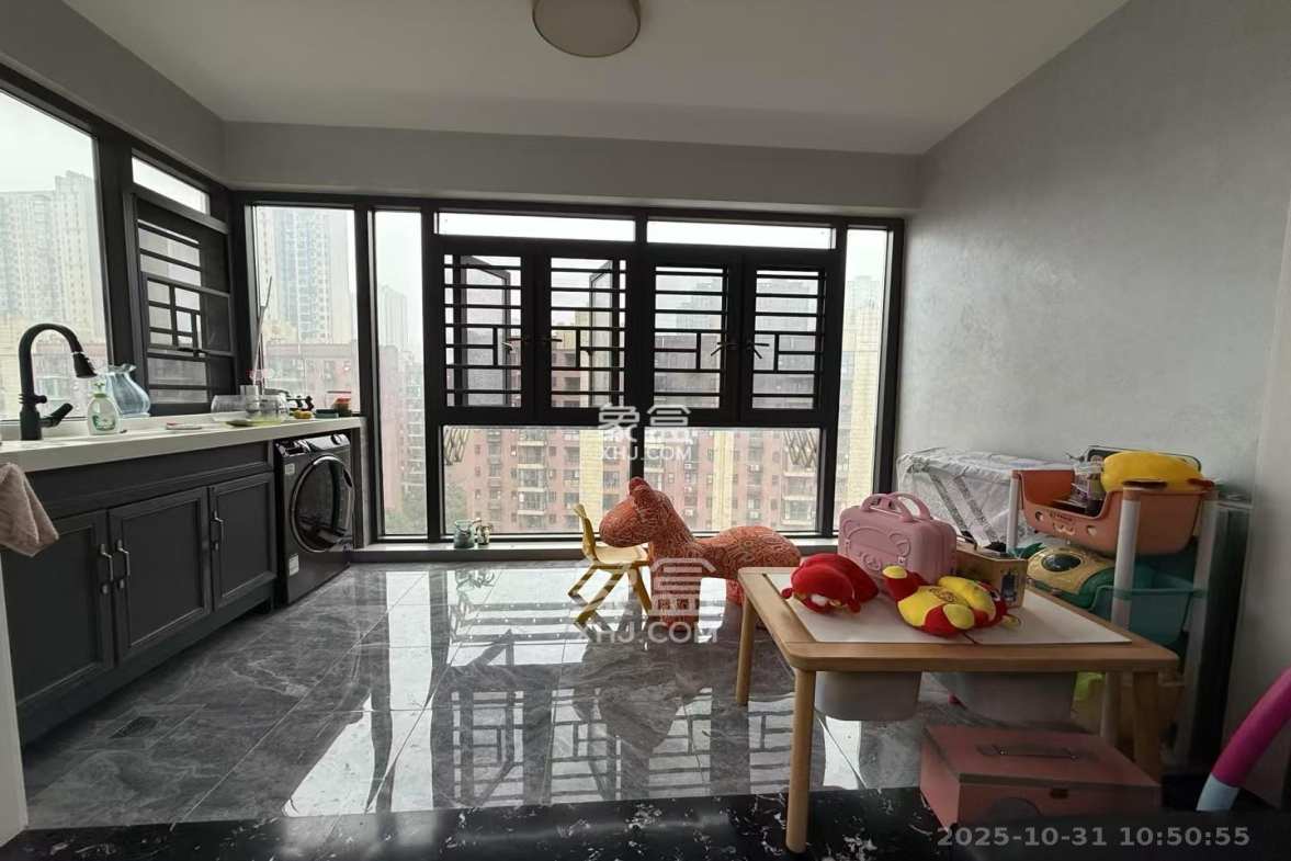 新华联梦想城 4室2厅2卫 2800.0元/月 新华联梦想城 4室2厅2卫 2800.0元/月室内图