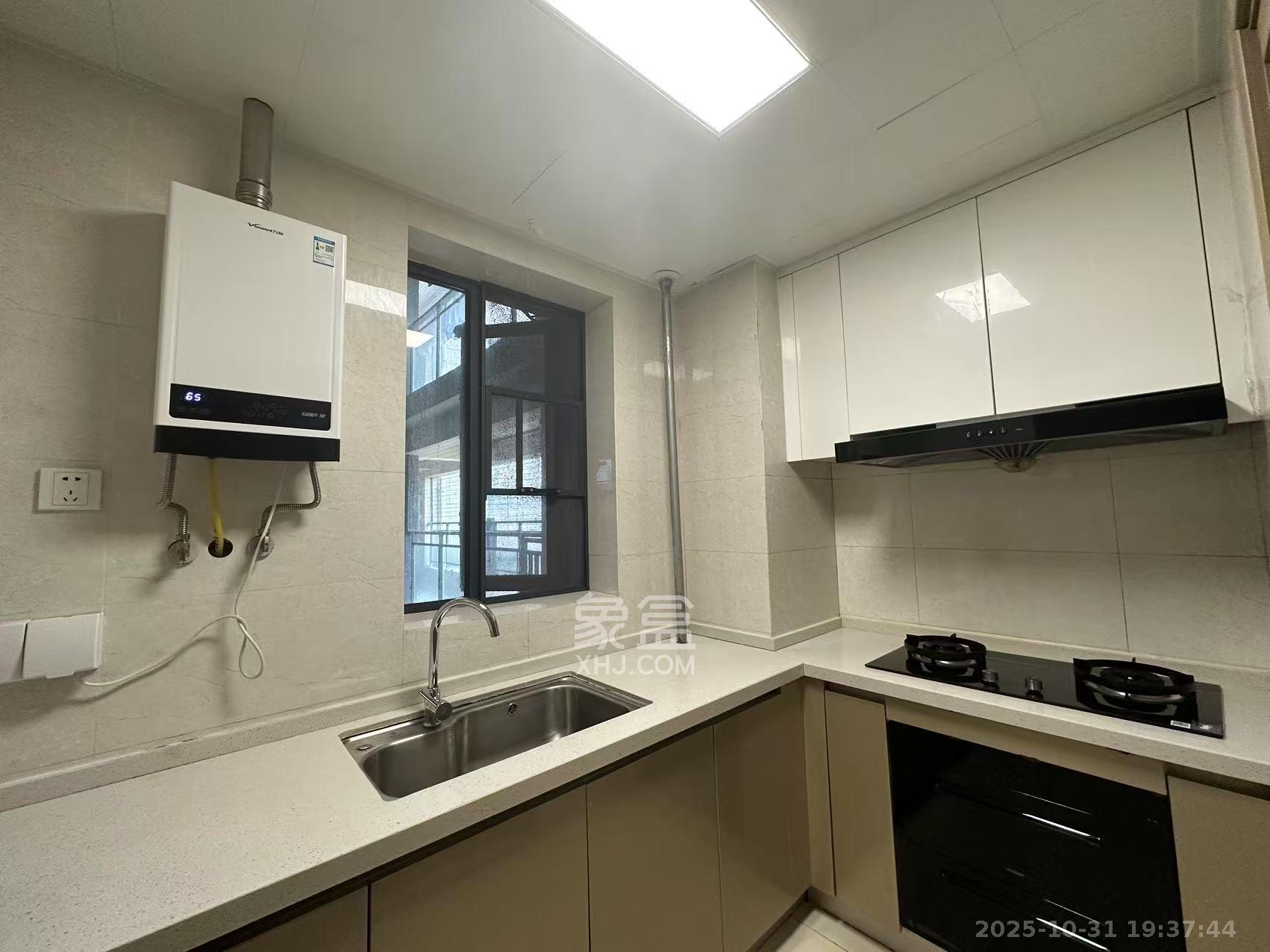 长沙高铁吾悦广场  3室1厅1卫    2900.0元/月室内图