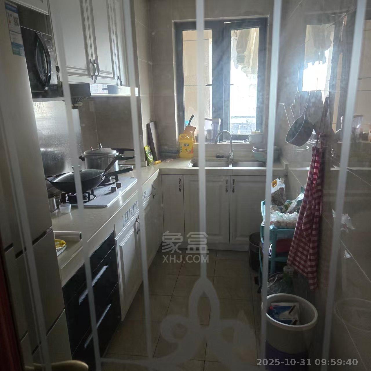 恒大华府  1室2厅1卫    1500.0元/月室内图