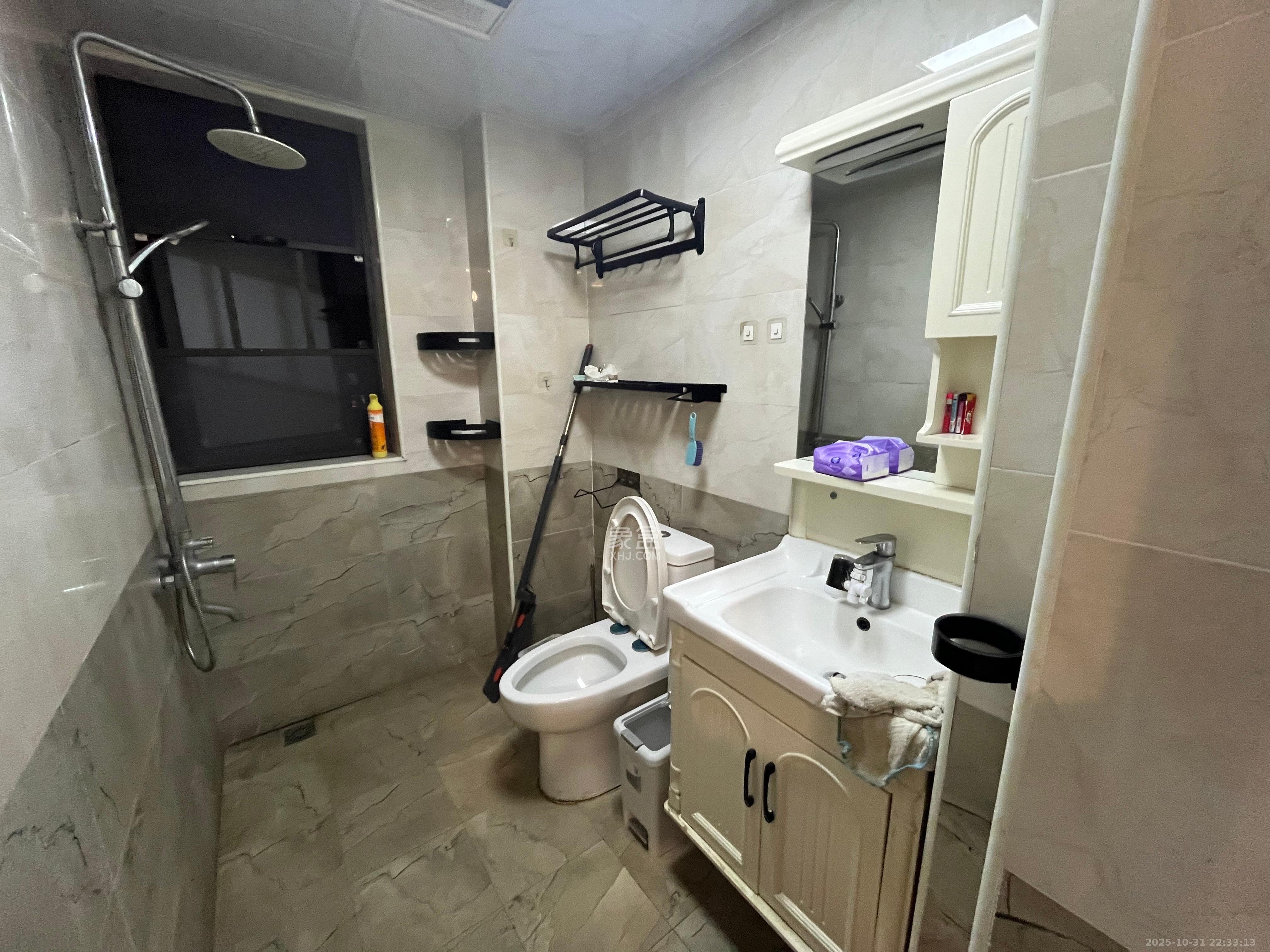 东宜兰园 2室1厅1卫 2000.0元/月 东宜兰园 2室1厅1卫 2000.0元/月室内图