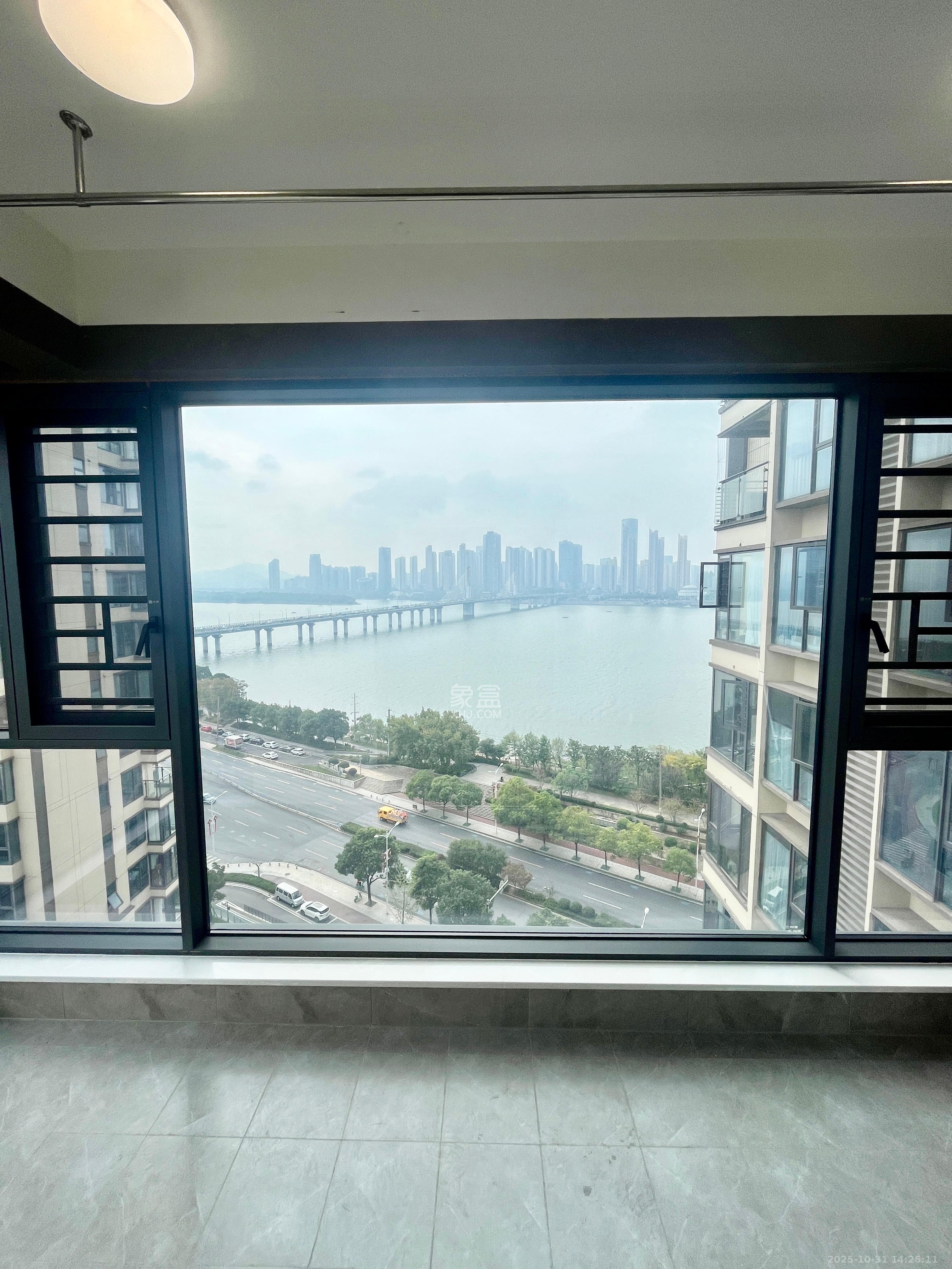 北辰瀚江府  4室2厅2卫    7800.0元/月 北辰瀚江府  4室2厅2卫    7800.0元/月室内图