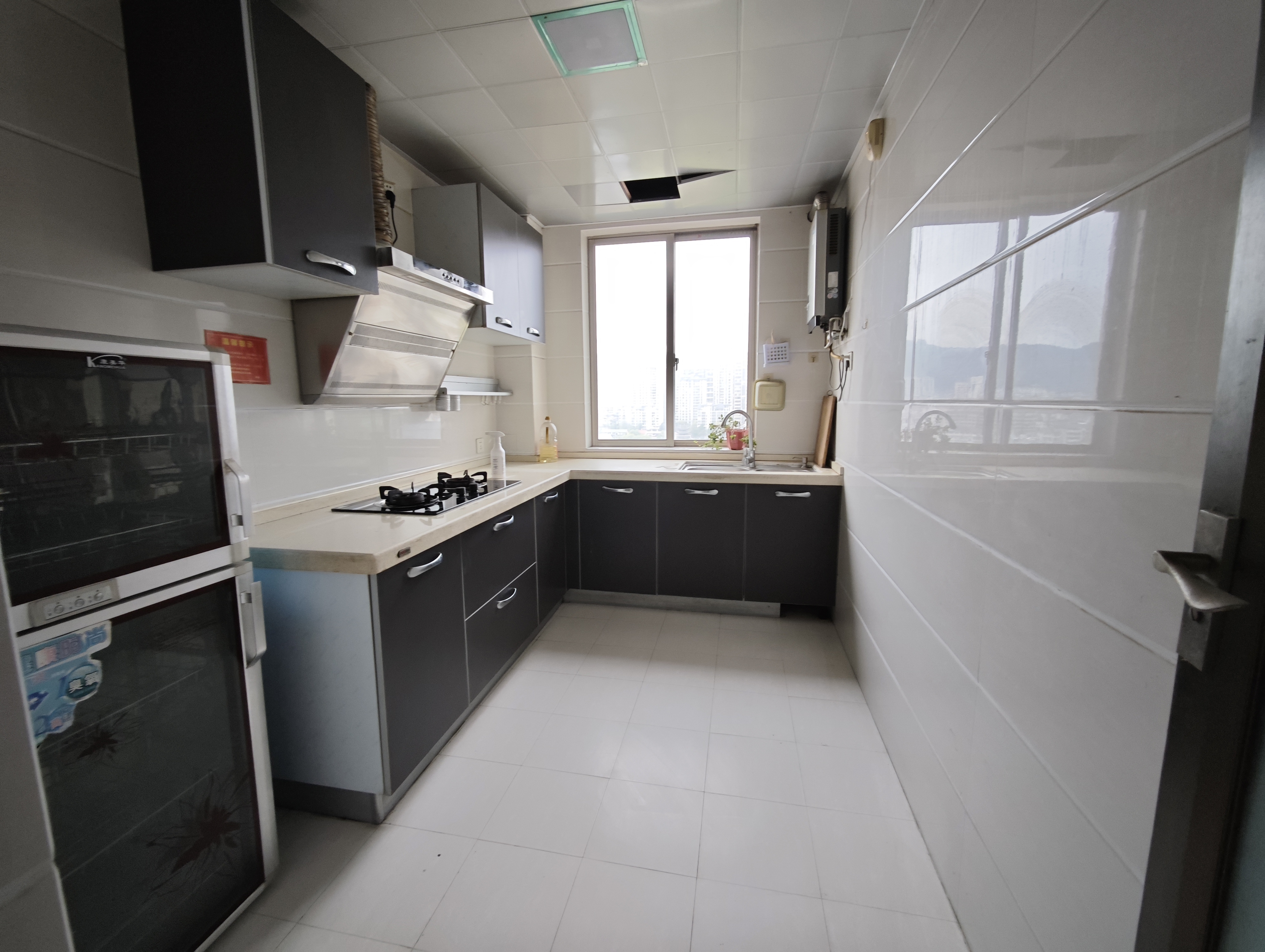 维港十字街 3室2厅2卫 78.0万 维港十字街 3室2厅2卫 78.0万厨房