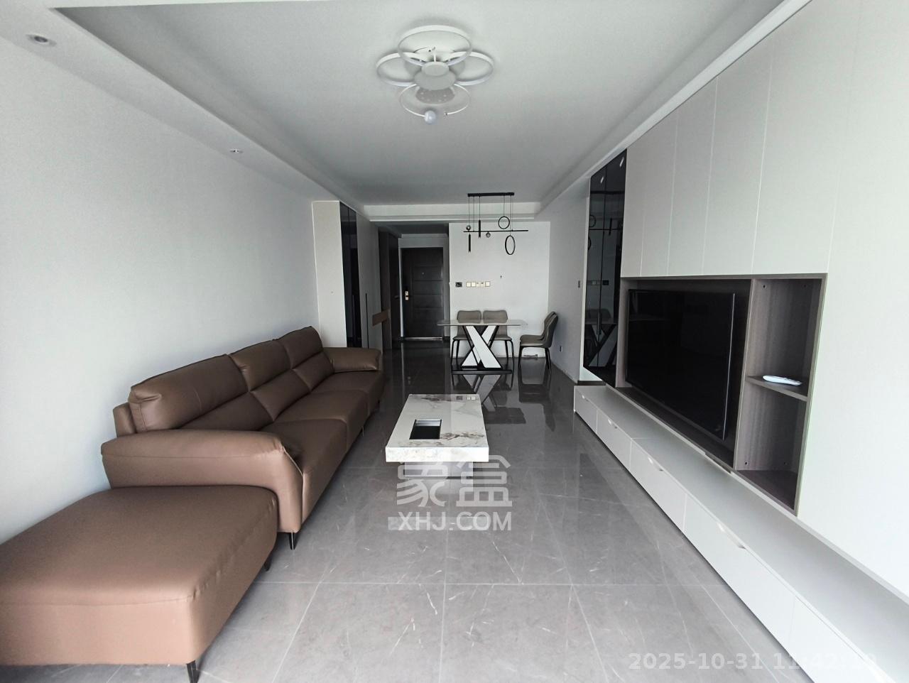 龙湖春江天玺  3室2厅2卫    4500.0元/月