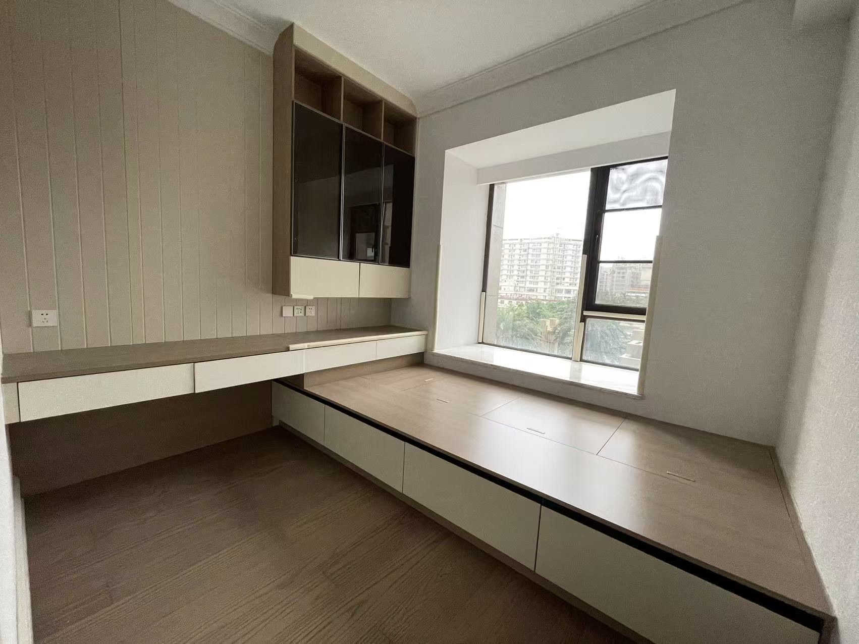 海航豪庭北苑  5室2厅3卫    9500.0元/月室内图