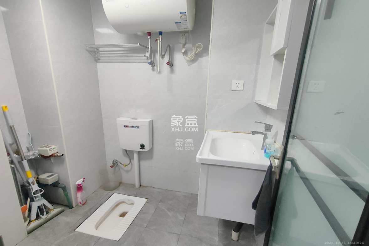 润和滨江府 1室1厅1卫 1500.0元/月 润和滨江府 1室1厅1卫 1500.0元/月室内图