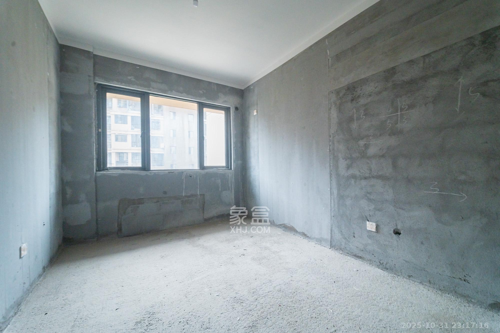 深业睿城  3室2厅2卫    116.0万其他