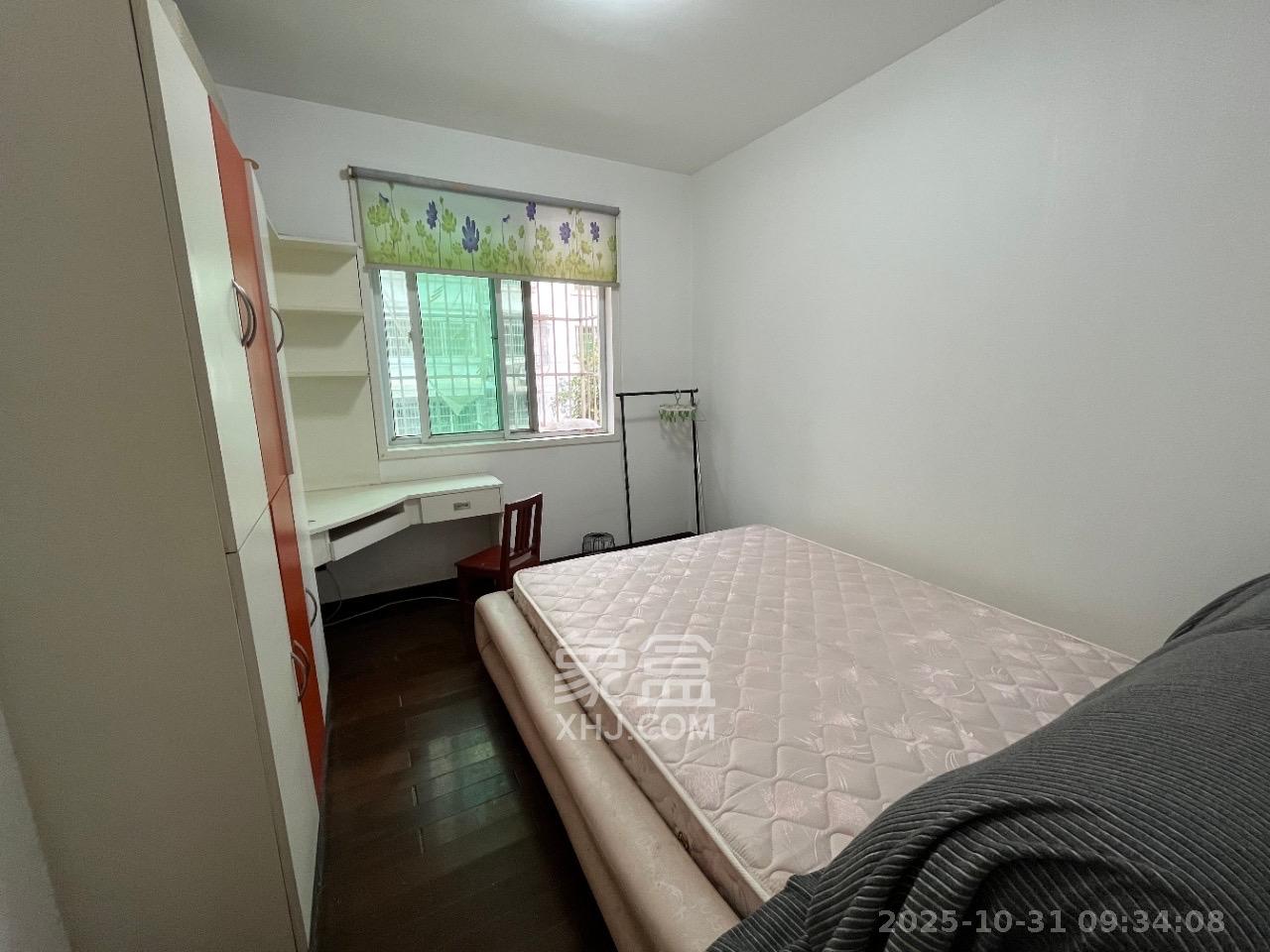 恩瑞麓山名园（龙王港小区）  3室2厅2卫    2300.0元/月室内图